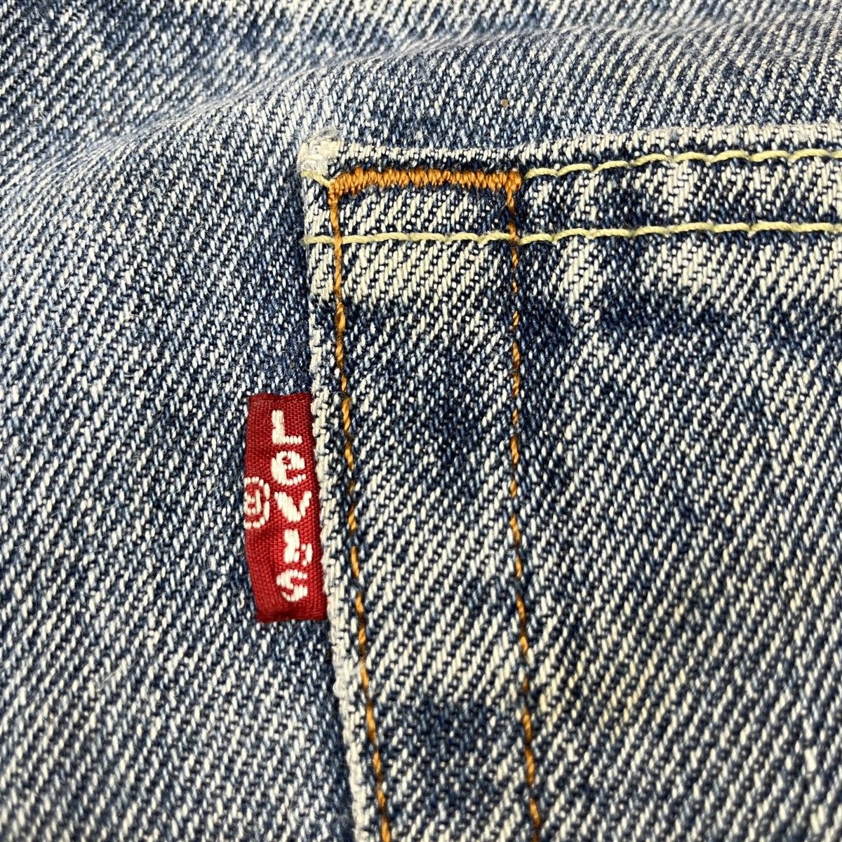 Levi's × Vintage Vintage Levi's 505 Distressed Faded Jeans -wc 256 Size US 35 - 10 Thumbnail