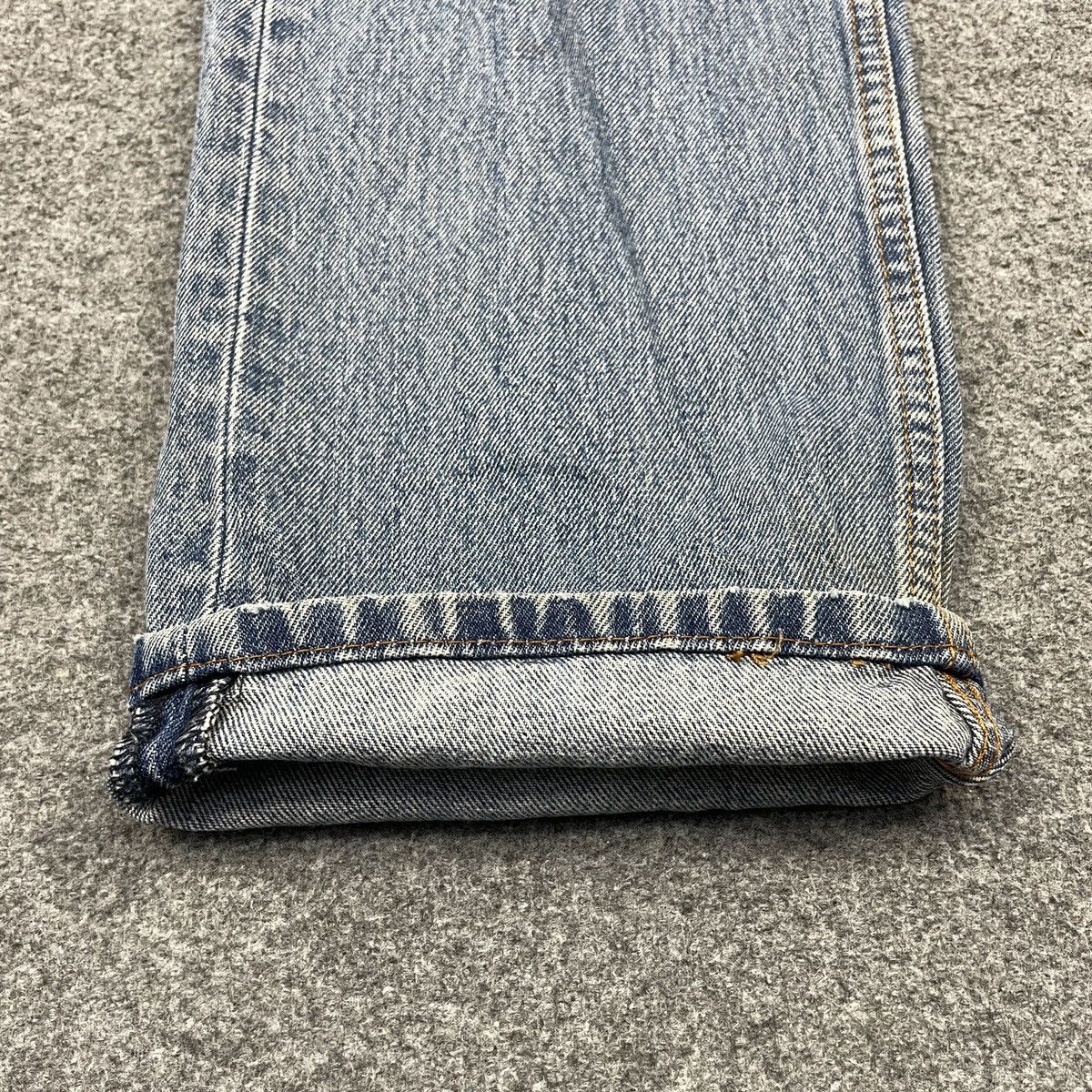 Levi's × Vintage Vintage Levi's 505 Distressed Faded Jeans -wc 256 Size US 35 - 6 Thumbnail