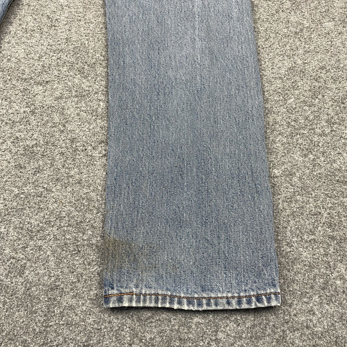 Levi's × Vintage Vintage Levi's 505 Distressed Faded Jeans -wc 256 Size US 35 - 7 Thumbnail