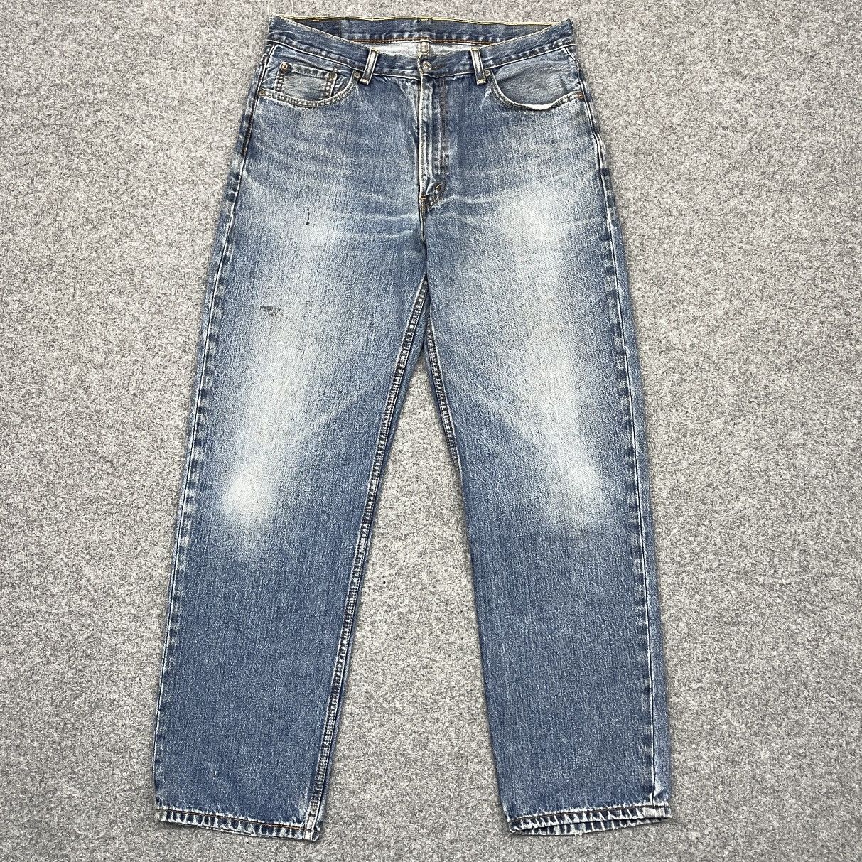 Levi's × Vintage Vintage Levi's 550 Faded Jeans -wc 248 Size US 35 - 1 Thumbnail