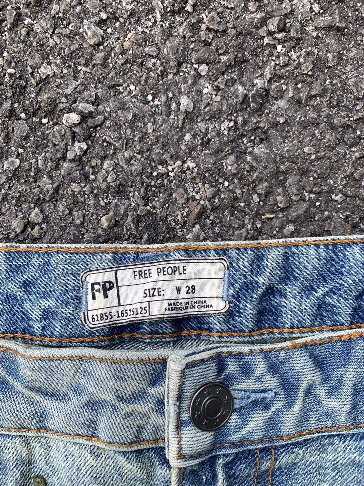 Designer × Japanese Brand × Vintage Designer Flower Spellout Style Logo Jeans Size US 32 / EU 48 - 6 Thumbnail