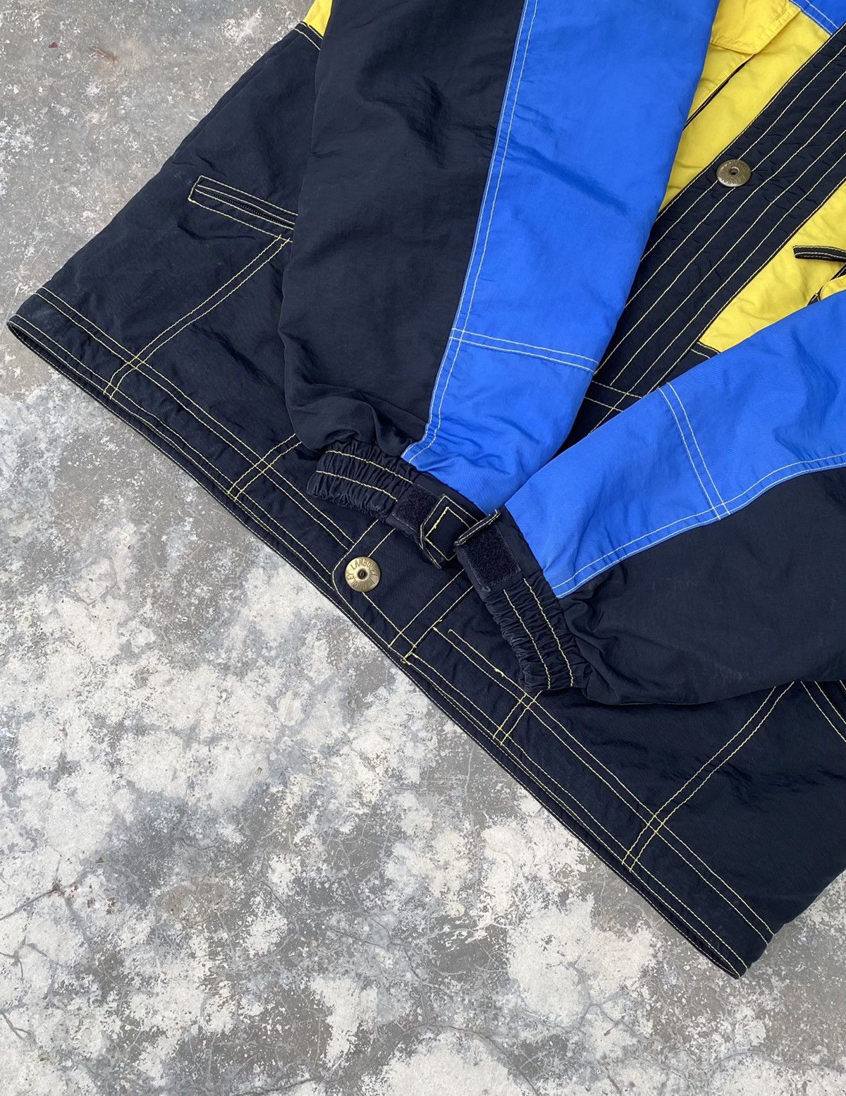 Japanese Brand × Vintage Vintage Japanese Brand Ski Jacket With Hoodie Size US M / EU 48-50 / 2 - 6 Thumbnail
