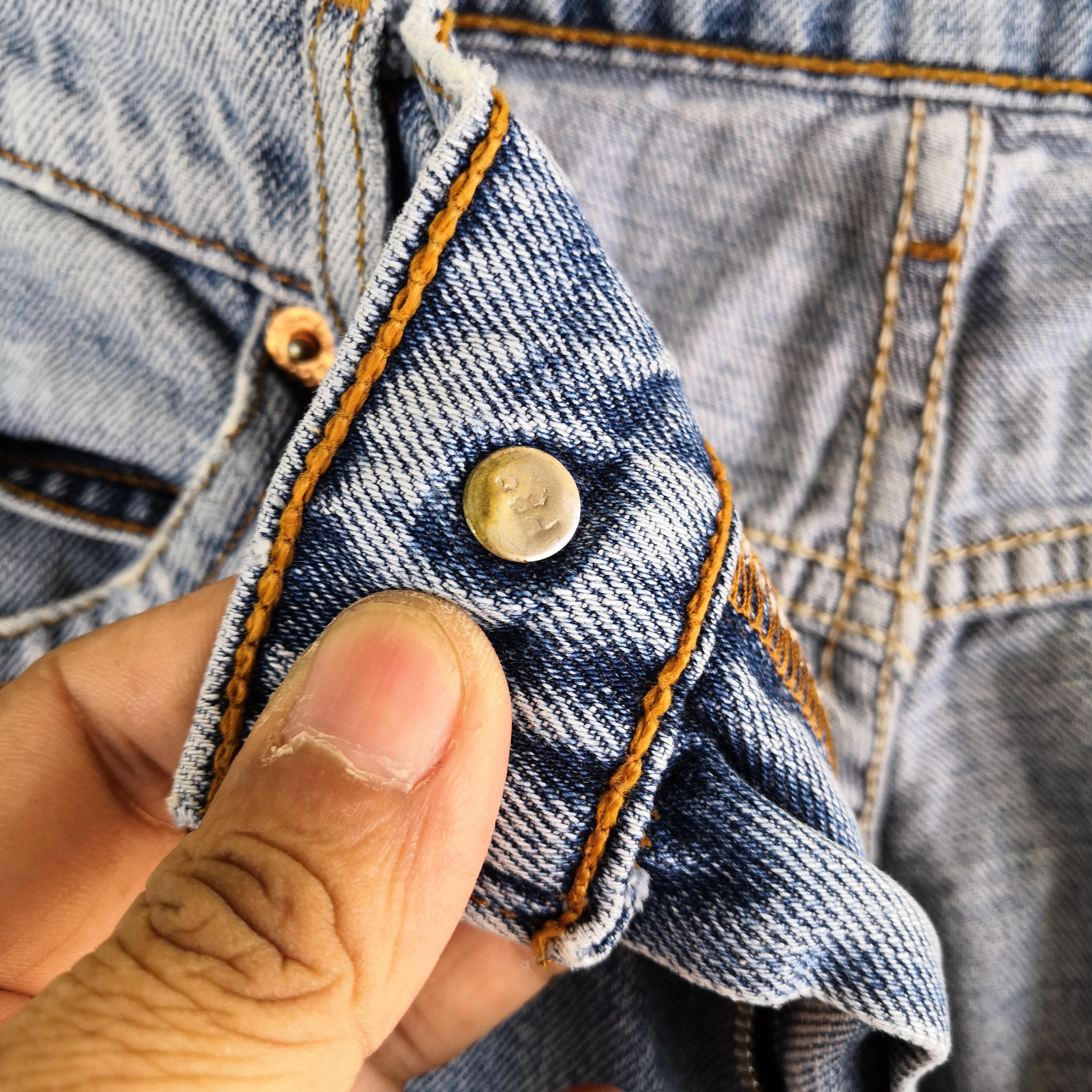 Levi's Vintage Levis Light Wash Jeans Orange Tab Baggy Denim Size US 30 / EU 46 - 9 Thumbnail