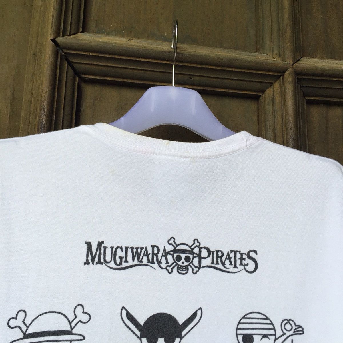 Japanese Brand One piece t shirt spell out big design. Mugiwara pirates Size US L / EU 52-54 / 3 - 4 Thumbnail