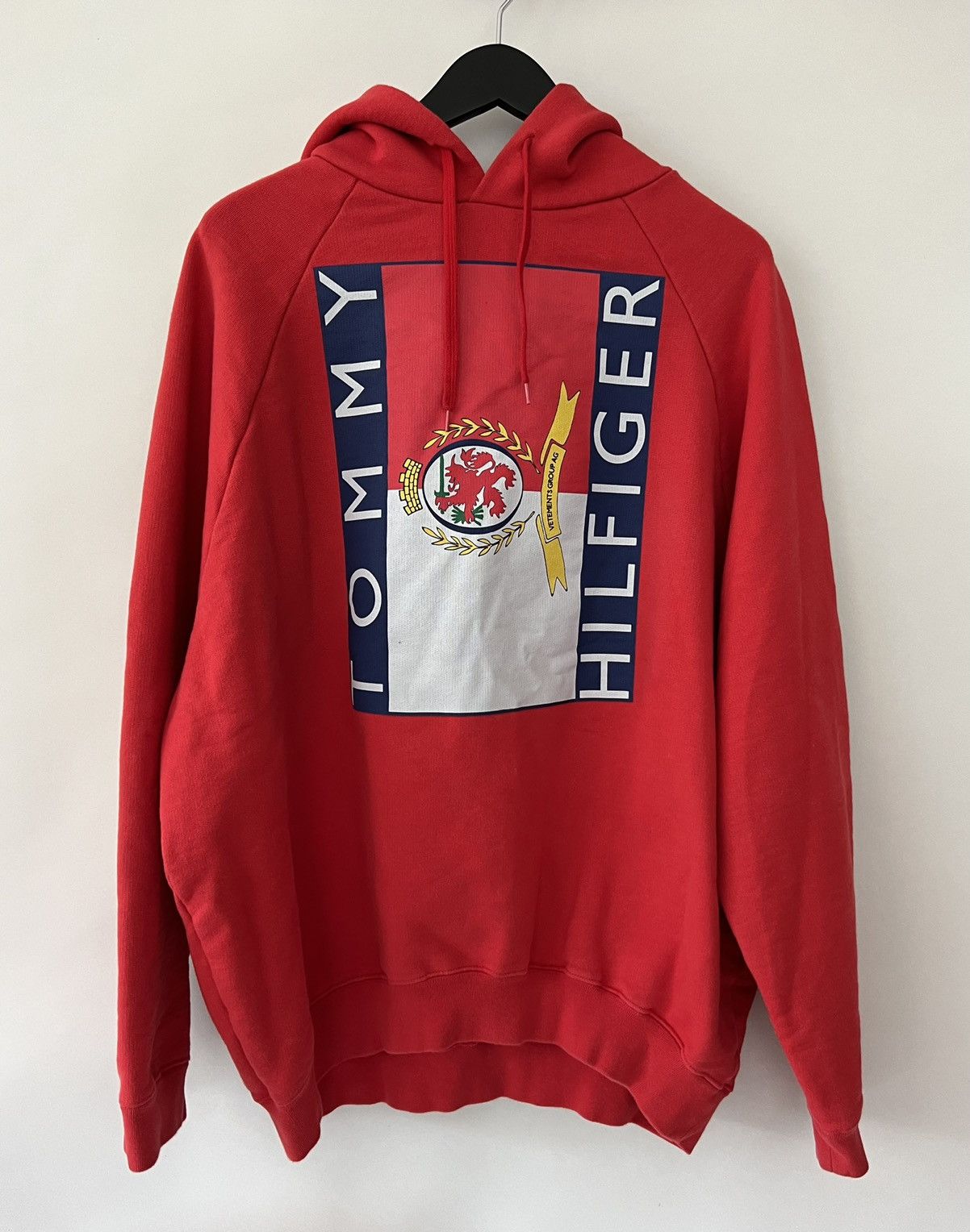 Vetements Vetements x Tommy Hilfiger Hoodie Size US S / EU 44-46 / 1 - 1 Thumbnail