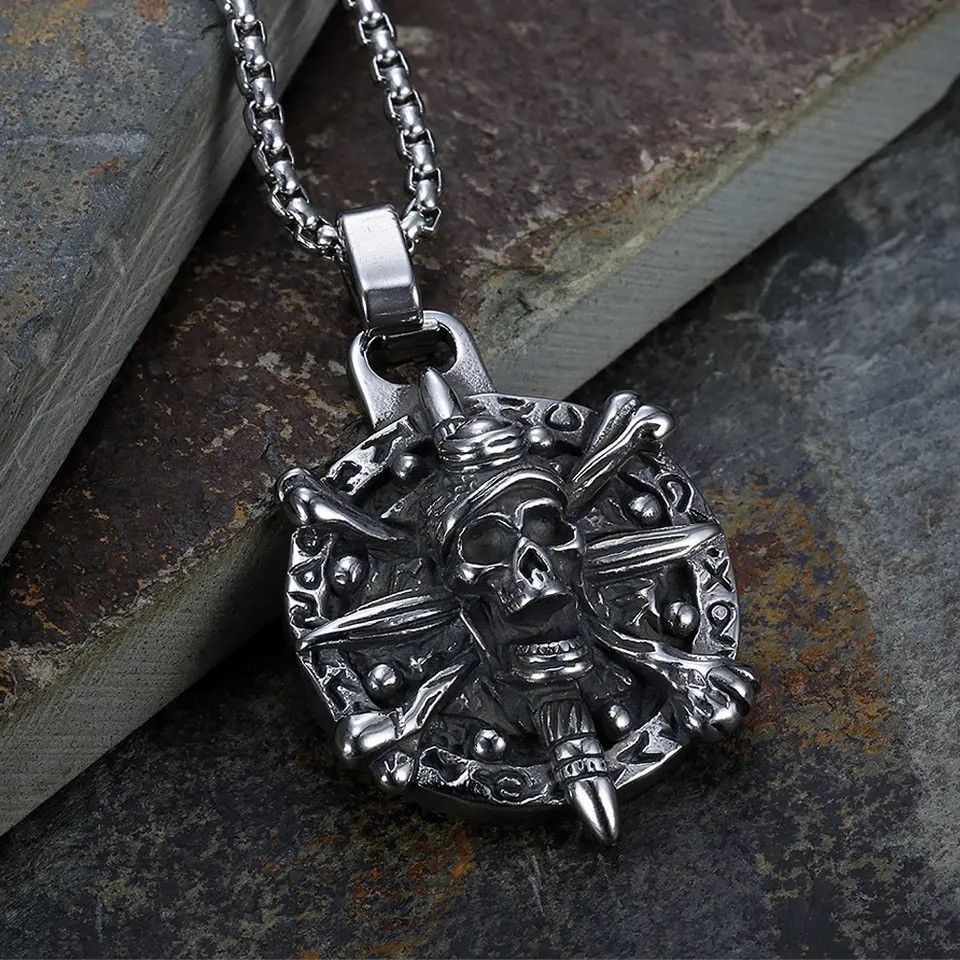 Jewelry Gothic Viking Skull Pendant Necklace in Silver, Men's
