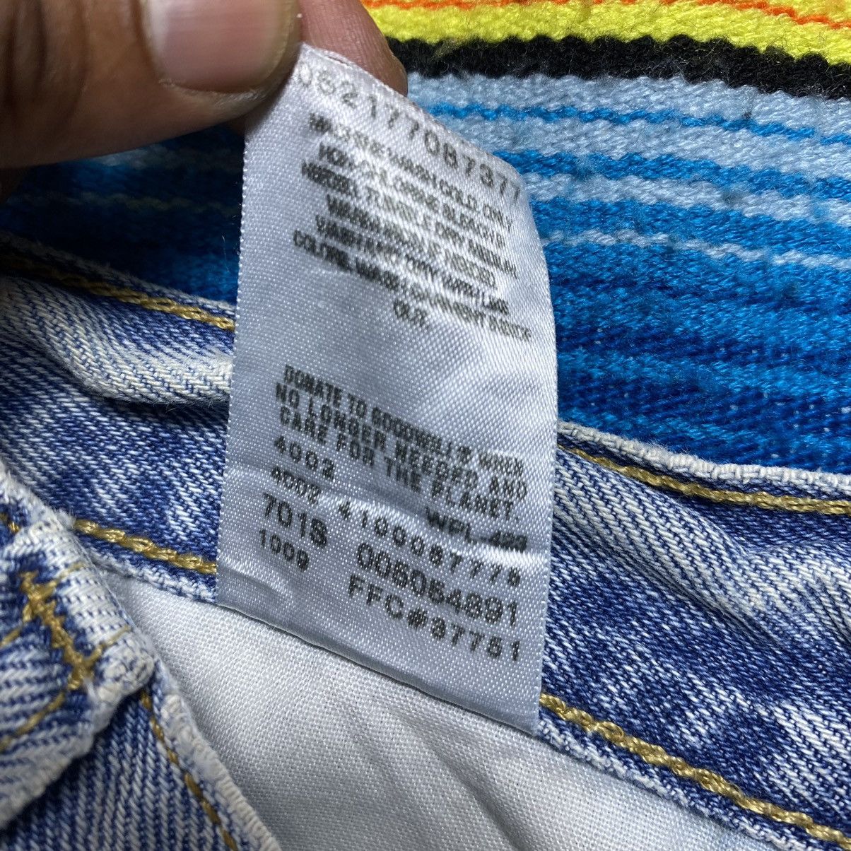 Levi's 🔥🔥Vintage Levi’s 505 Light Washed Distressed Denim Size US 34 / EU 50 - 13 Thumbnail
