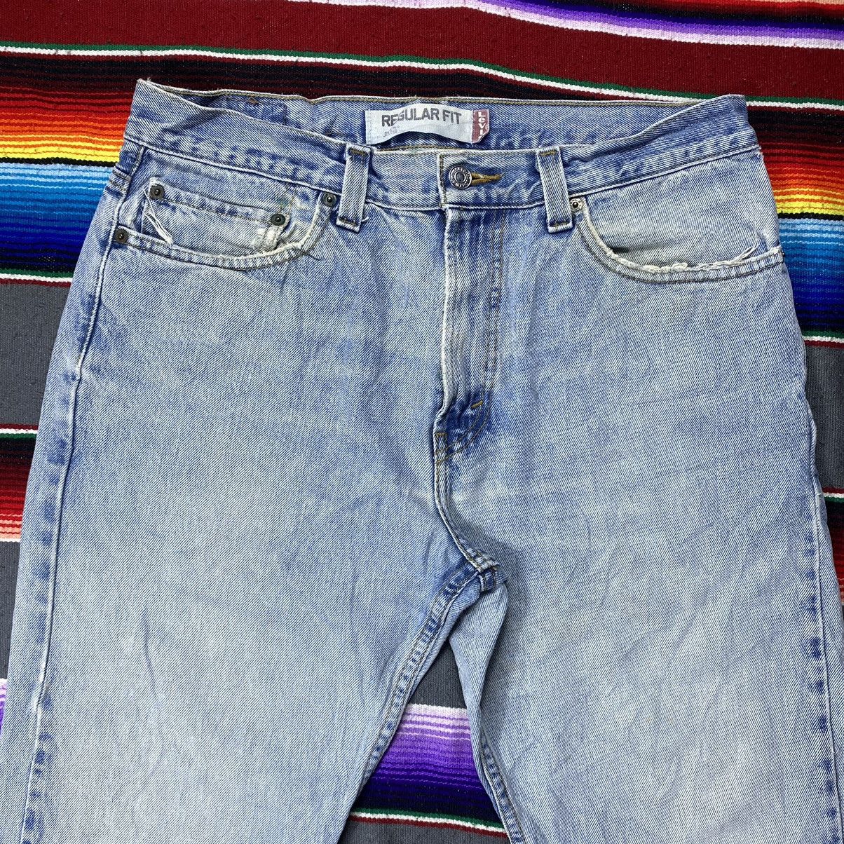 Levi's 🔥🔥Vintage Levi’s 505 Light Washed Distressed Denim Size US 34 / EU 50 - 3 Thumbnail