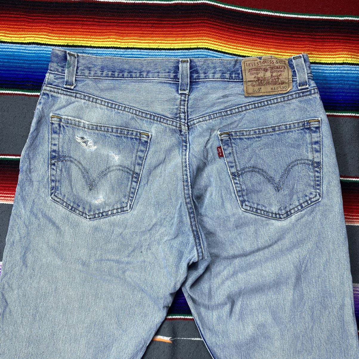 Levi's 🔥🔥Vintage Levi’s 505 Light Washed Distressed Denim Size US 34 / EU 50 - 8 Thumbnail