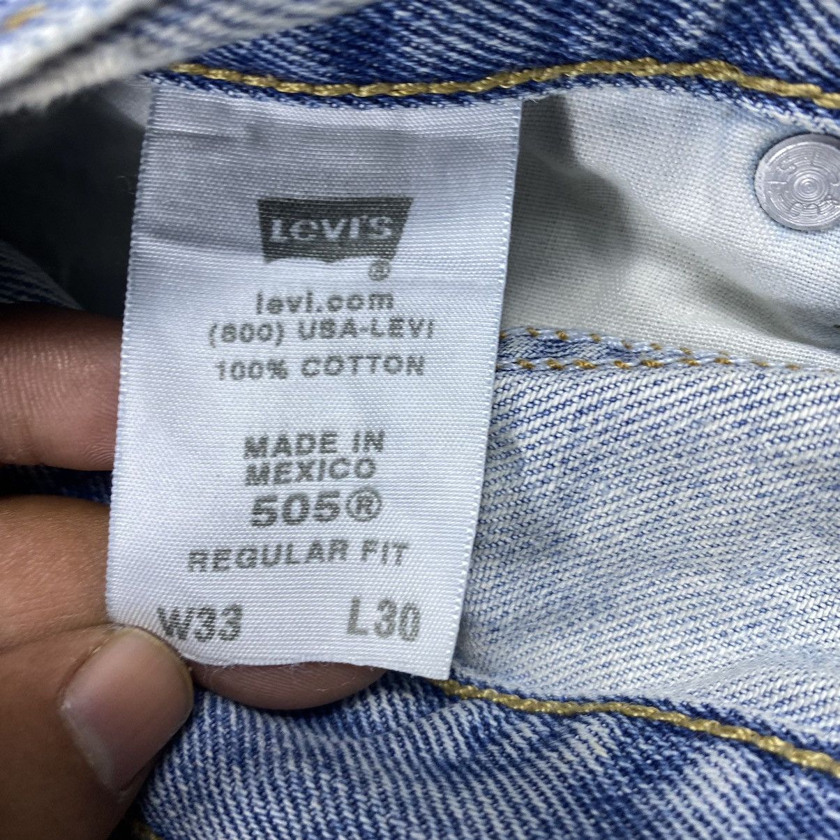 Levi's 🔥🔥Vintage Levi’s 505 Light Washed Distressed Denim Size US 34 / EU 50 - 12 Thumbnail