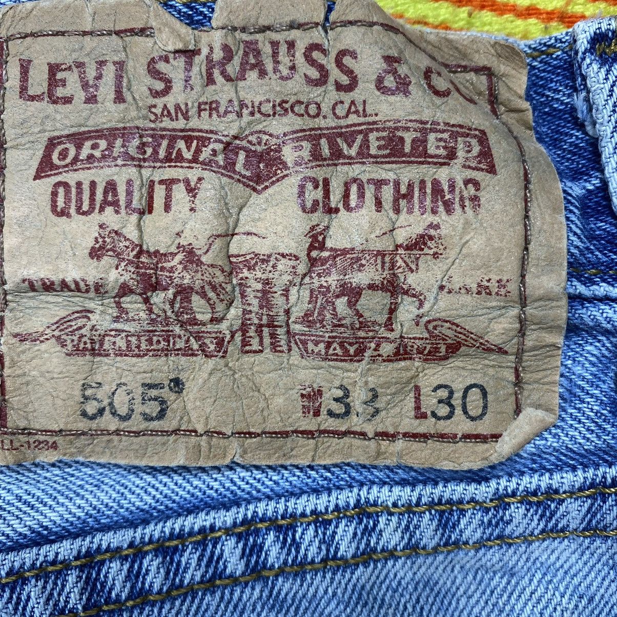 Levi's 🔥🔥Vintage Levi’s 505 Light Washed Distressed Denim Size US 34 / EU 50 - 11 Thumbnail