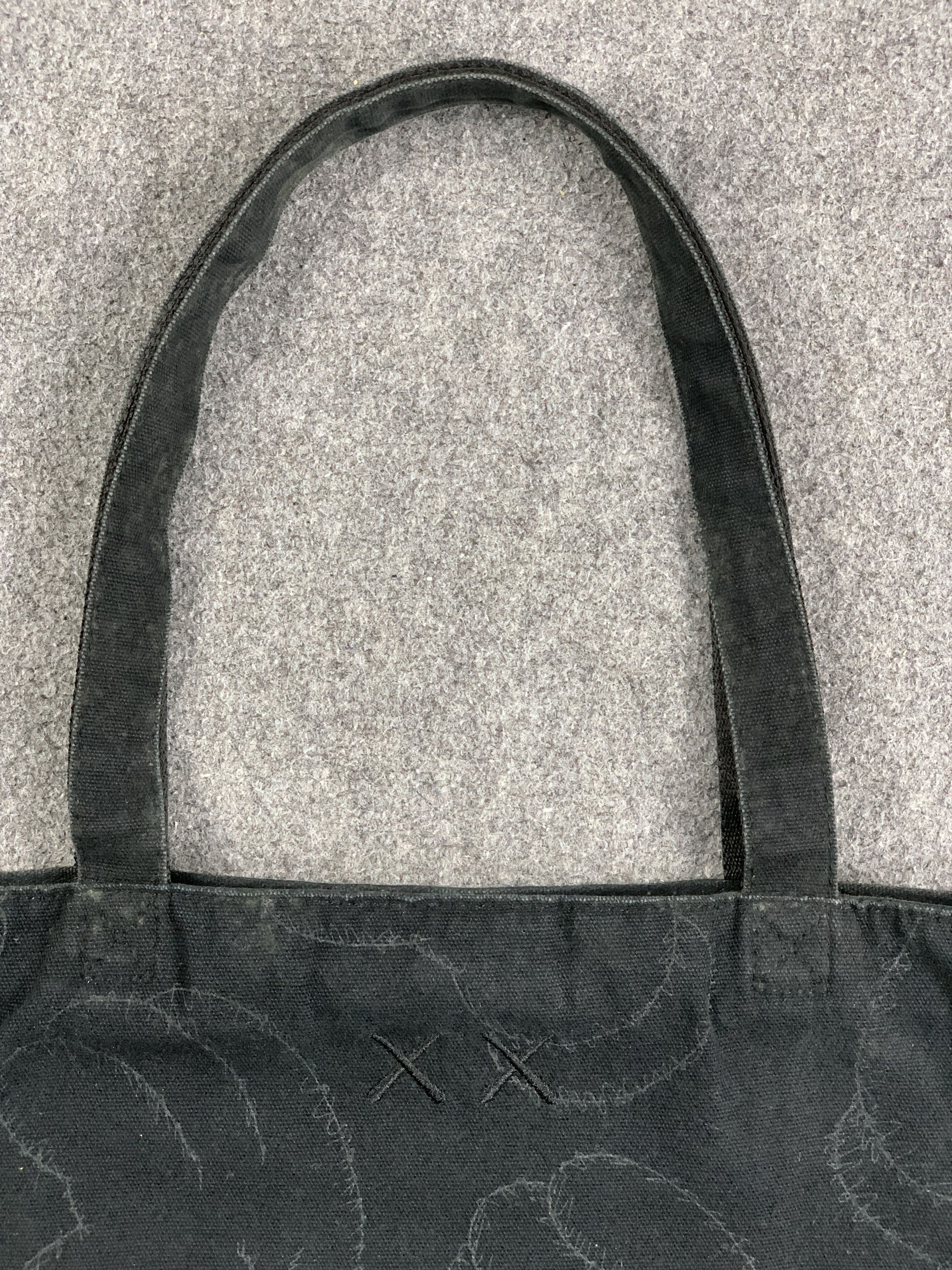 Kaws × Uniqlo Uniqlo Kaws Faded Black Totebag Size ONE SIZE - 2 Thumbnail