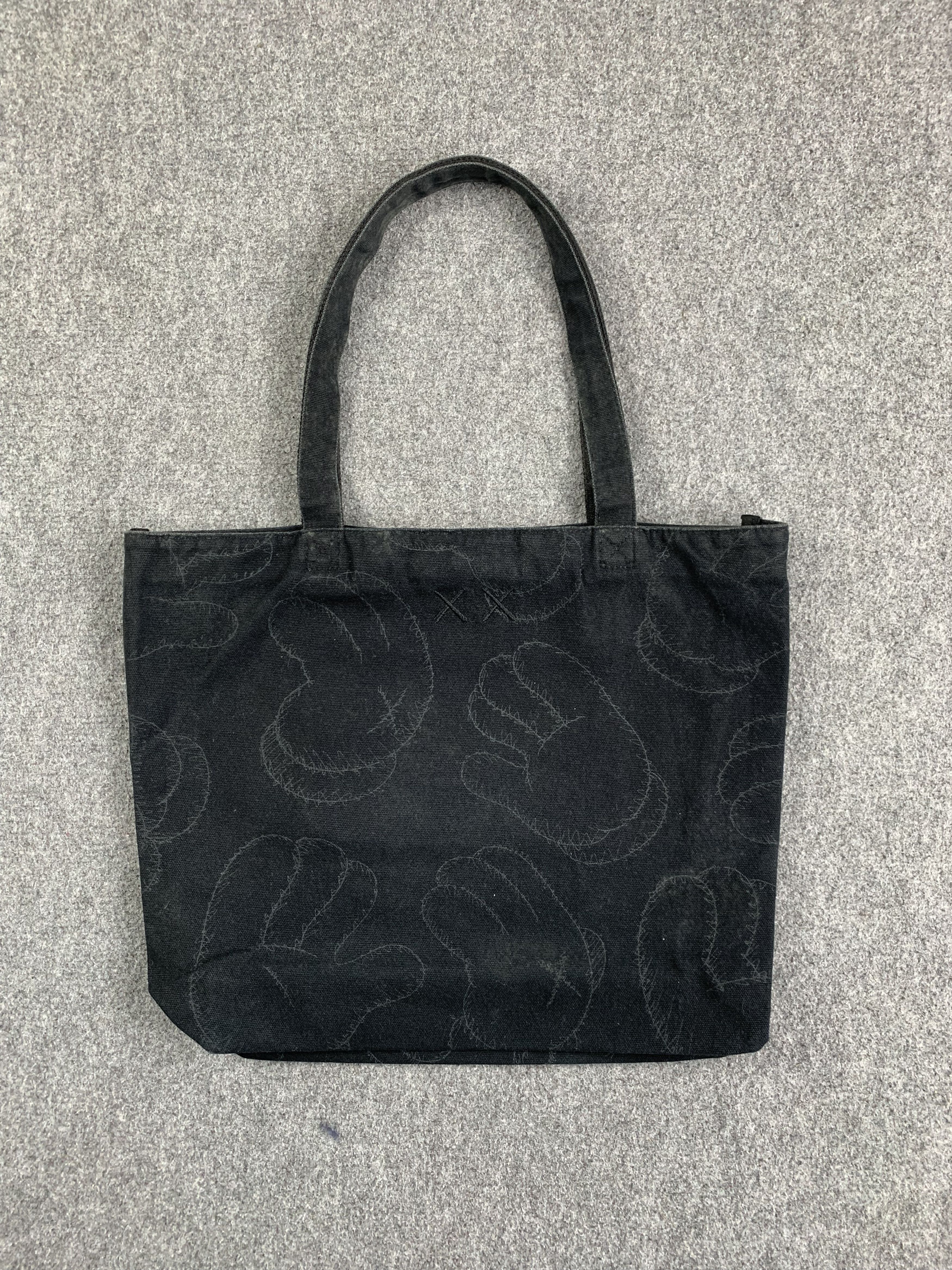 Kaws × Uniqlo Uniqlo Kaws Faded Black Totebag Size ONE SIZE - 1 Thumbnail
