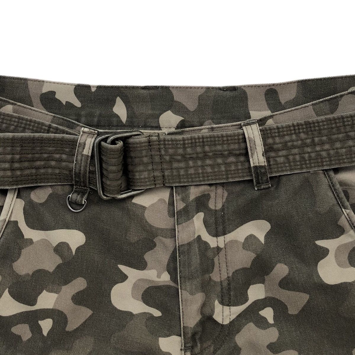 Armani Exchange Armani Exchange Camouflage Cargo Short Pant Size US 30 / EU 46 - 7 Thumbnail