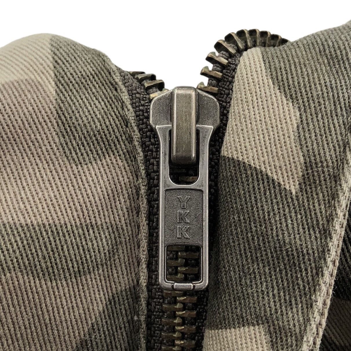 Armani Exchange Armani Exchange Camouflage Cargo Short Pant Size US 30 / EU 46 - 15 Thumbnail