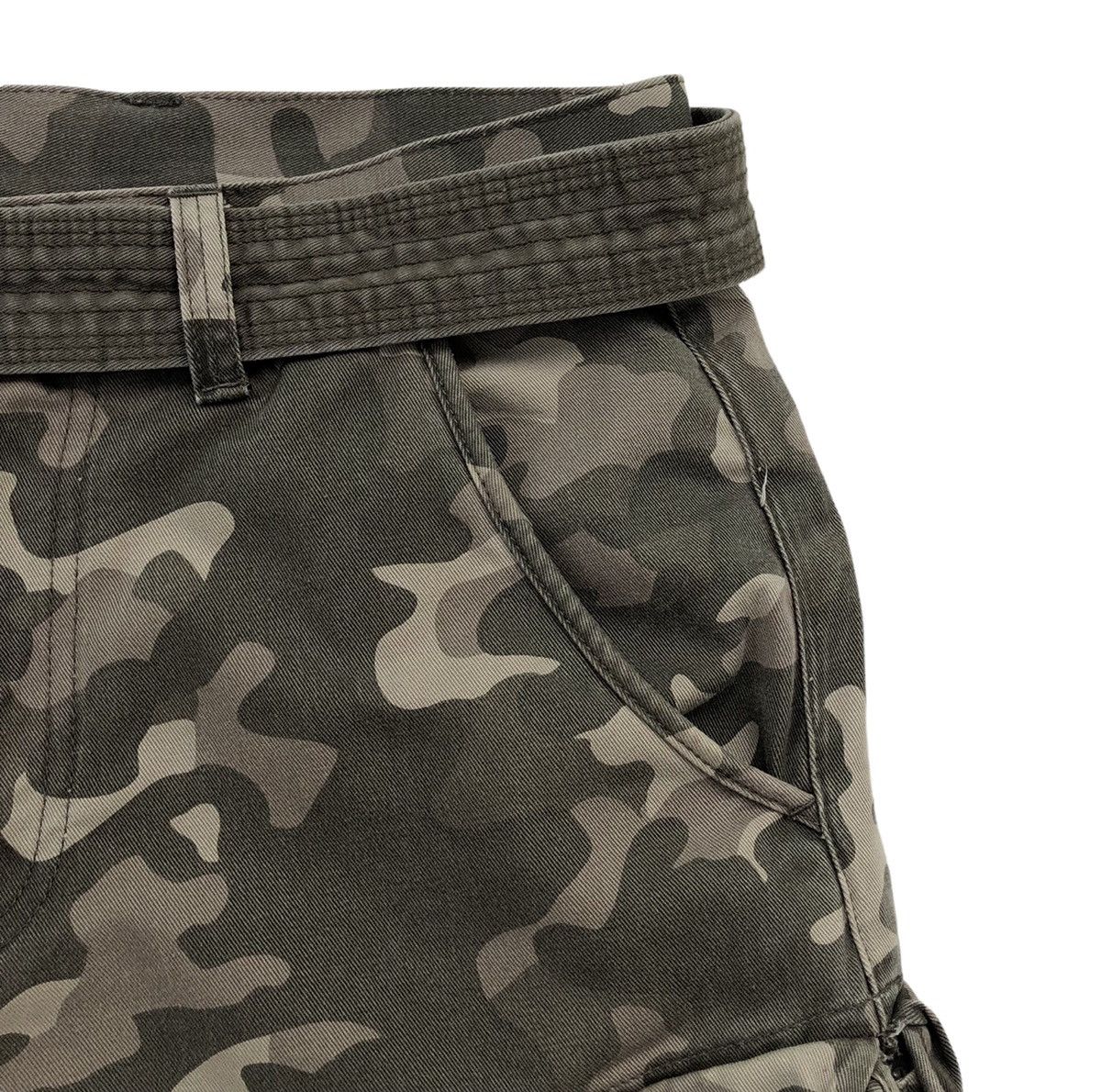 Armani Exchange Armani Exchange Camouflage Cargo Short Pant Size US 30 / EU 46 - 5 Thumbnail