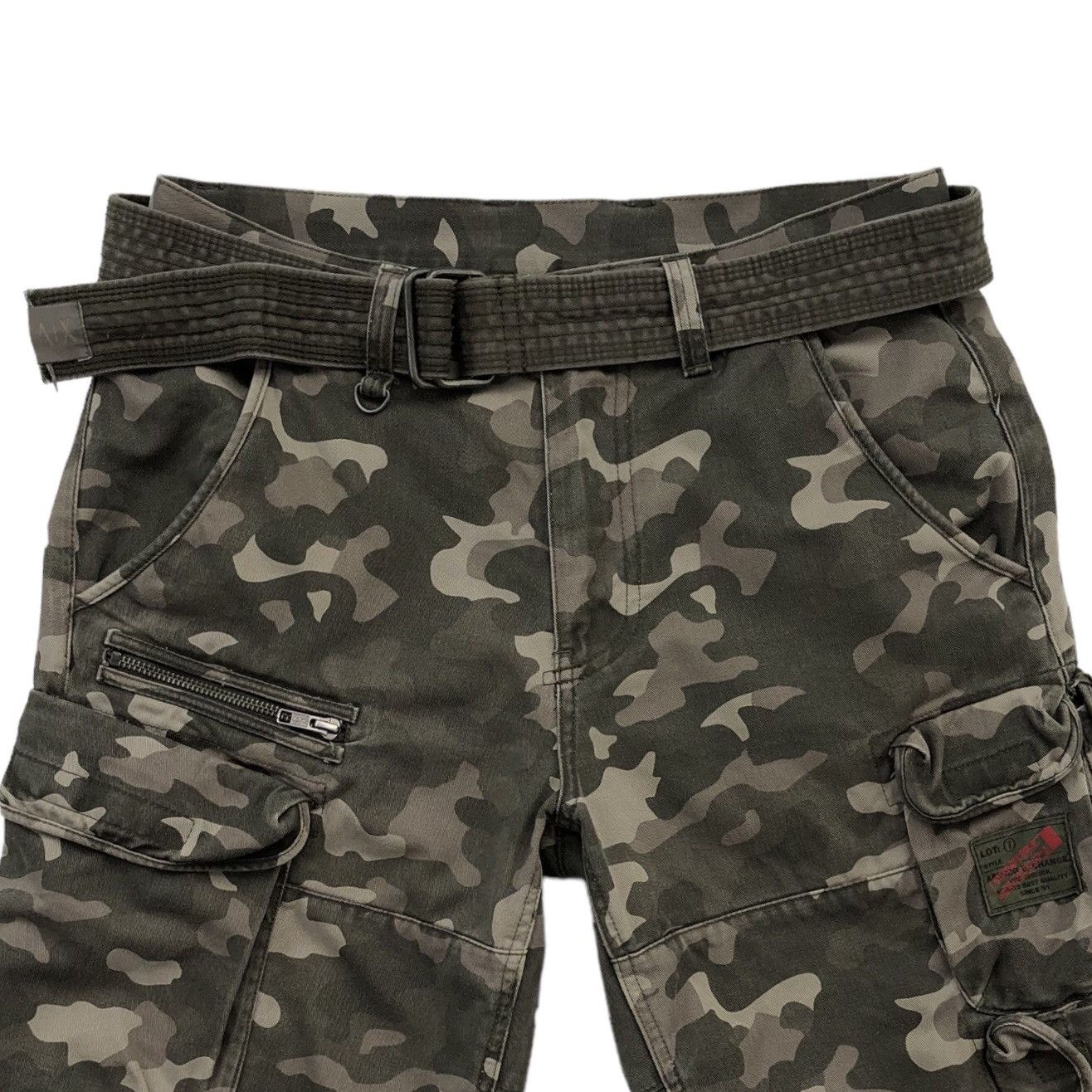 Armani Exchange Armani Exchange Camouflage Cargo Short Pant Size US 30 / EU 46 - 2 Thumbnail