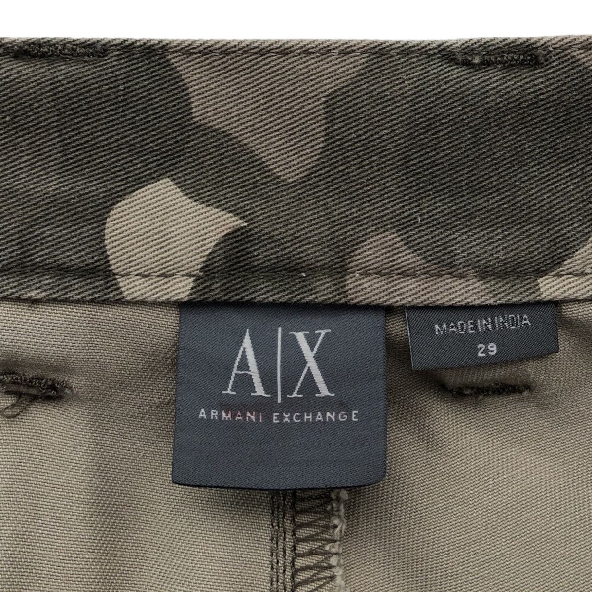 Armani Exchange Armani Exchange Camouflage Cargo Short Pant Size US 30 / EU 46 - 14 Thumbnail
