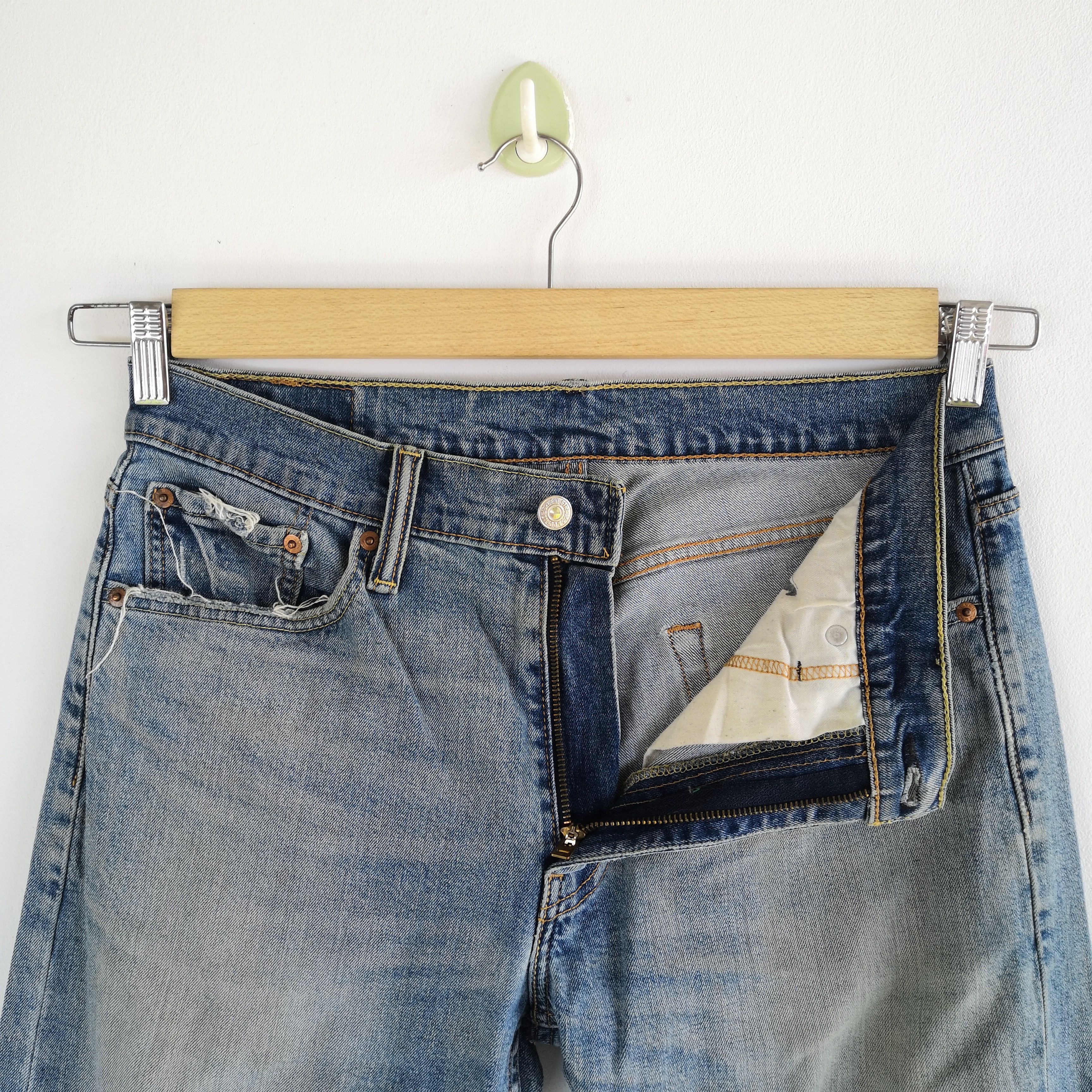 Levi's Vintage Levis Sun Faded Jeans Levi's Denim Light Wash Pants Size 30" / US 8 / IT 44 - 8 Thumbnail