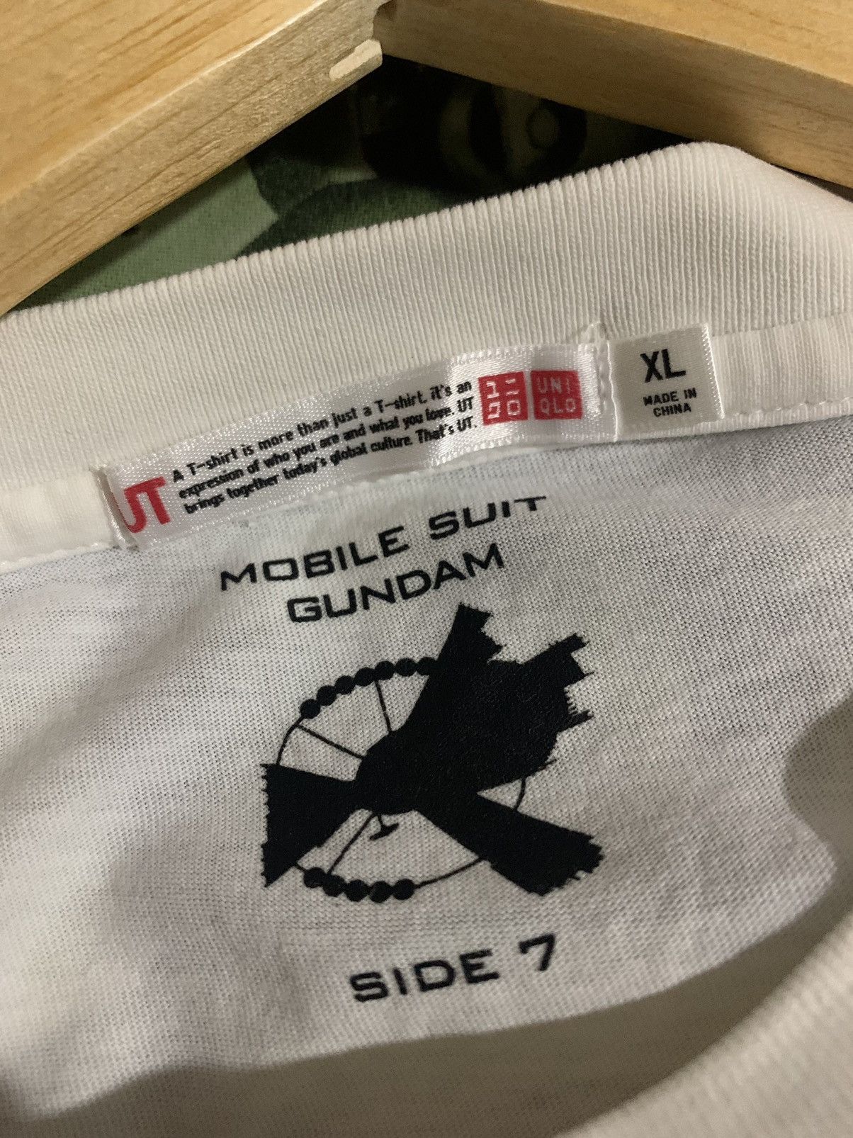 Anime × Japanese Brand × Vintage VINTAGE GUNDAM RX-78-2 & ZAKU II ANIME MANGA SHIRT Size US XL / EU 56 / 4 - 4 Thumbnail