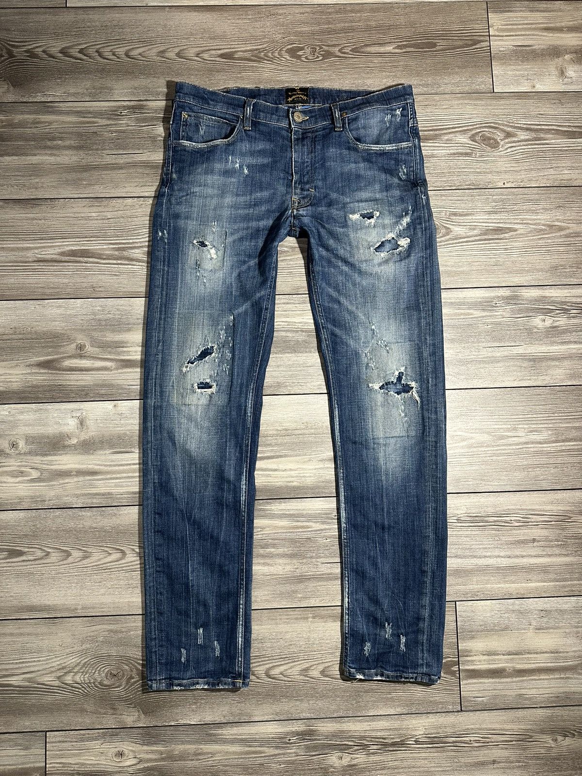 image of Vivienne Westwood Distressed Jeans in Denim, Men's (Size 34)