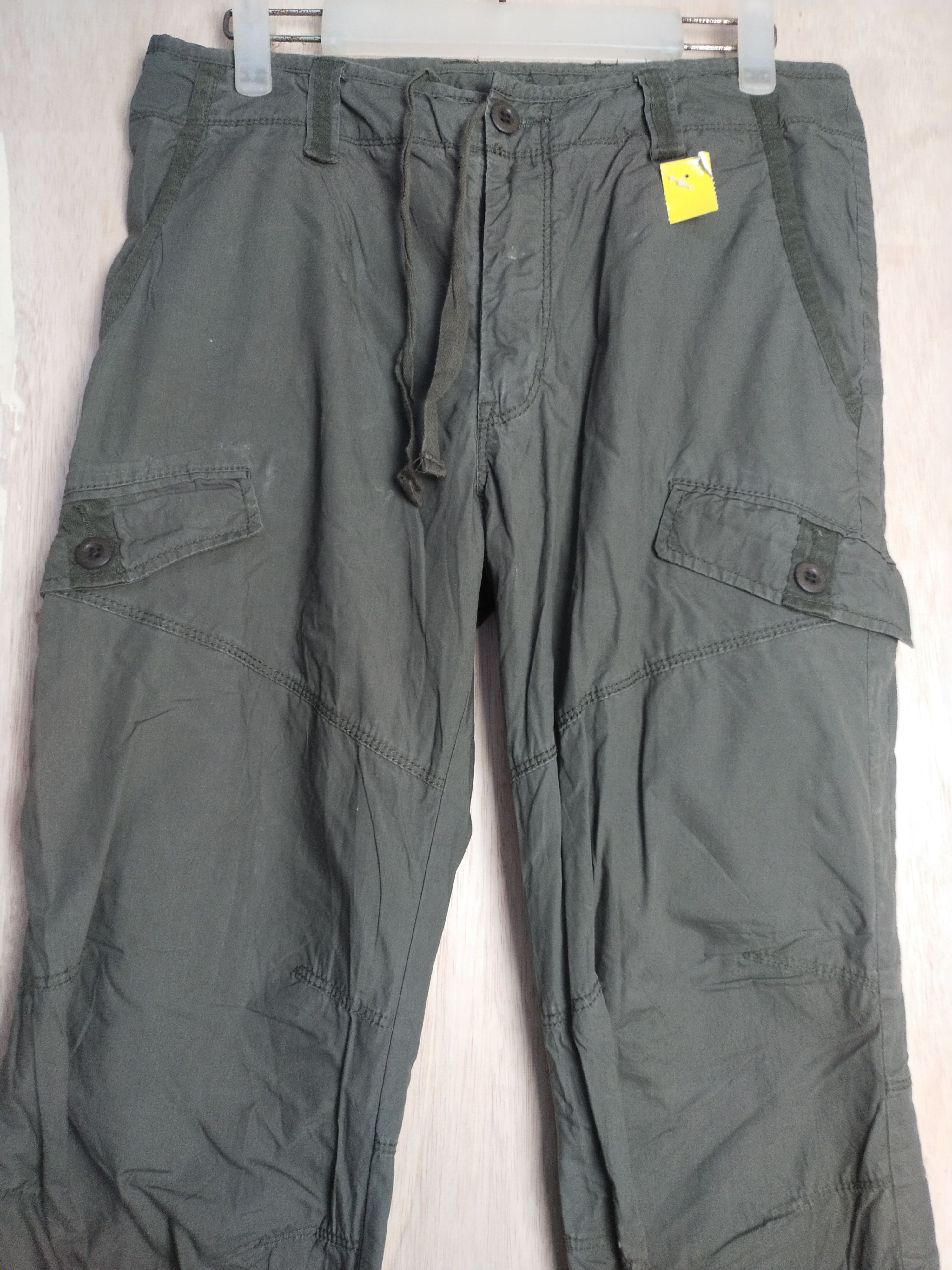 Japanese Brand Uniqlo Green hiking multipocket Cargo Pants #2877 Size US 32 / EU 48 - 2 Thumbnail