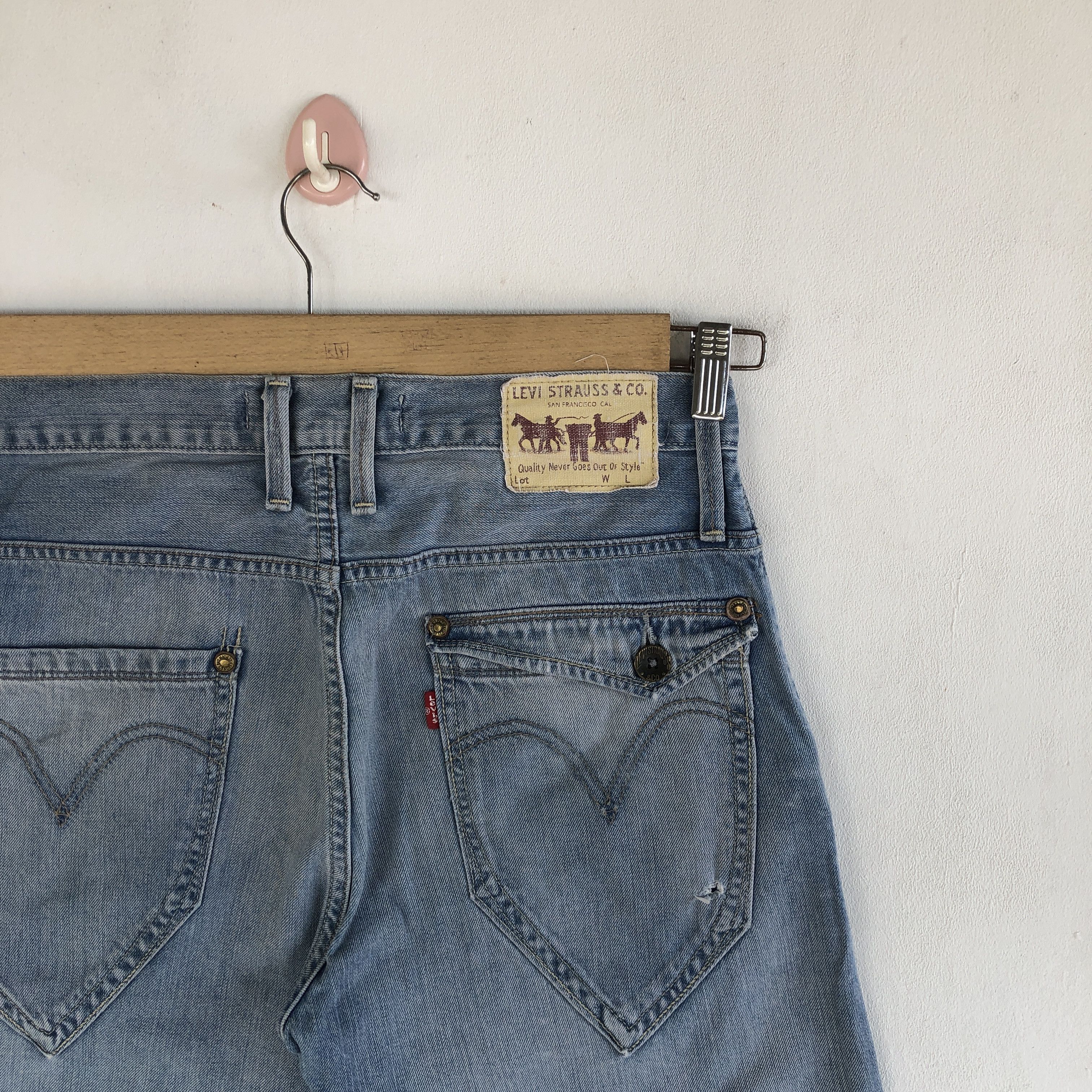 Levi's Vintage Levis Sun Faded Jeans Levi's Light Wash Denim Size 30" / US 8 / IT 44 - 5 Thumbnail