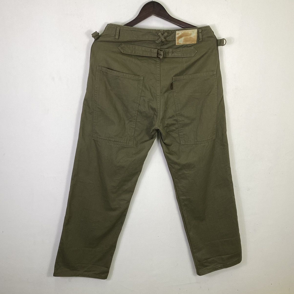 Japanese Brand Vintage Army Buckle Back Cargo Pocket Pants Size US 32 / EU 48 - 1 Thumbnail