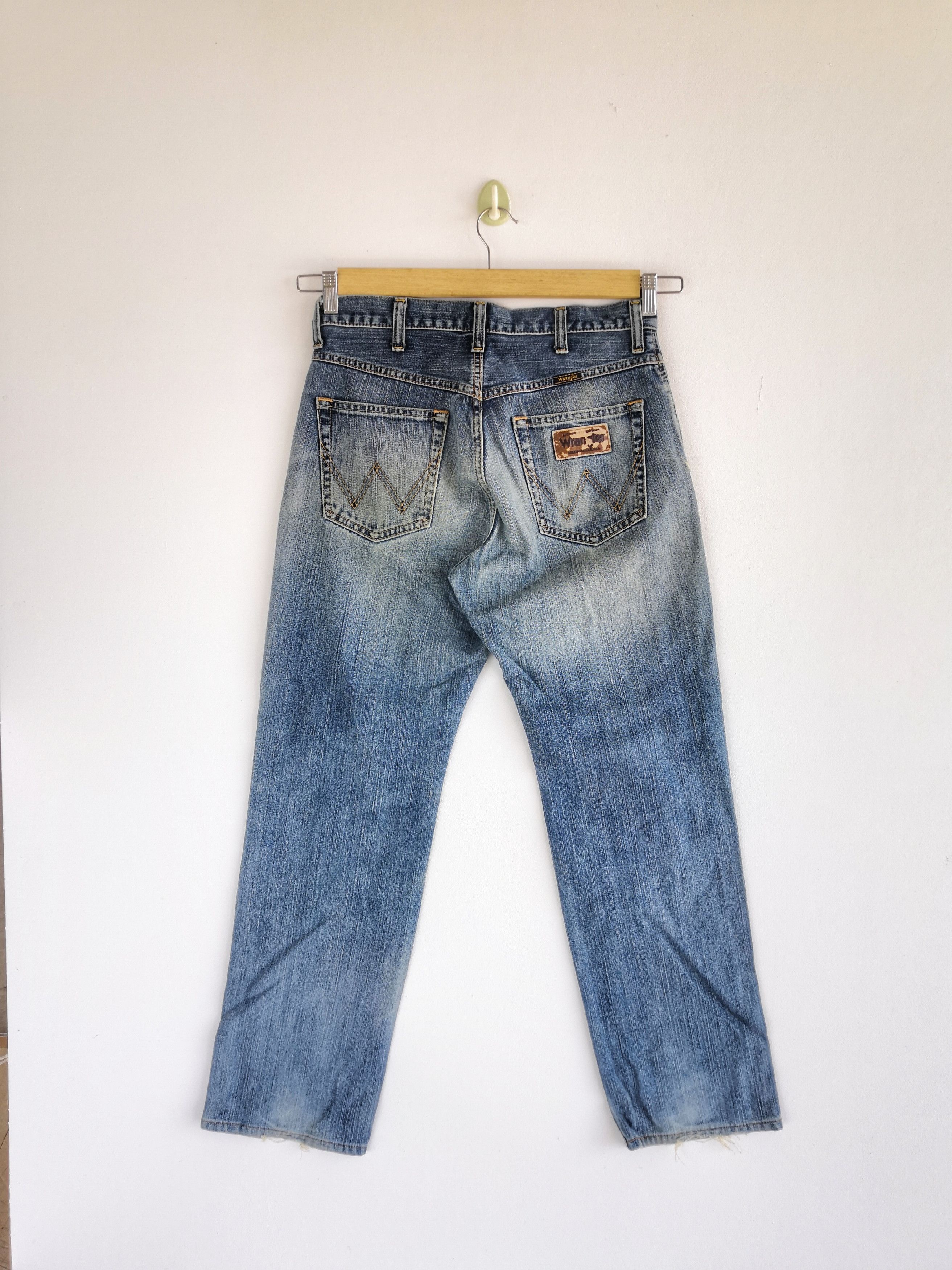 Jean Vintage Wrangler Faded Denim Distressed Wrangler Jeans Size US 30 / EU 46 - 2 Thumbnail