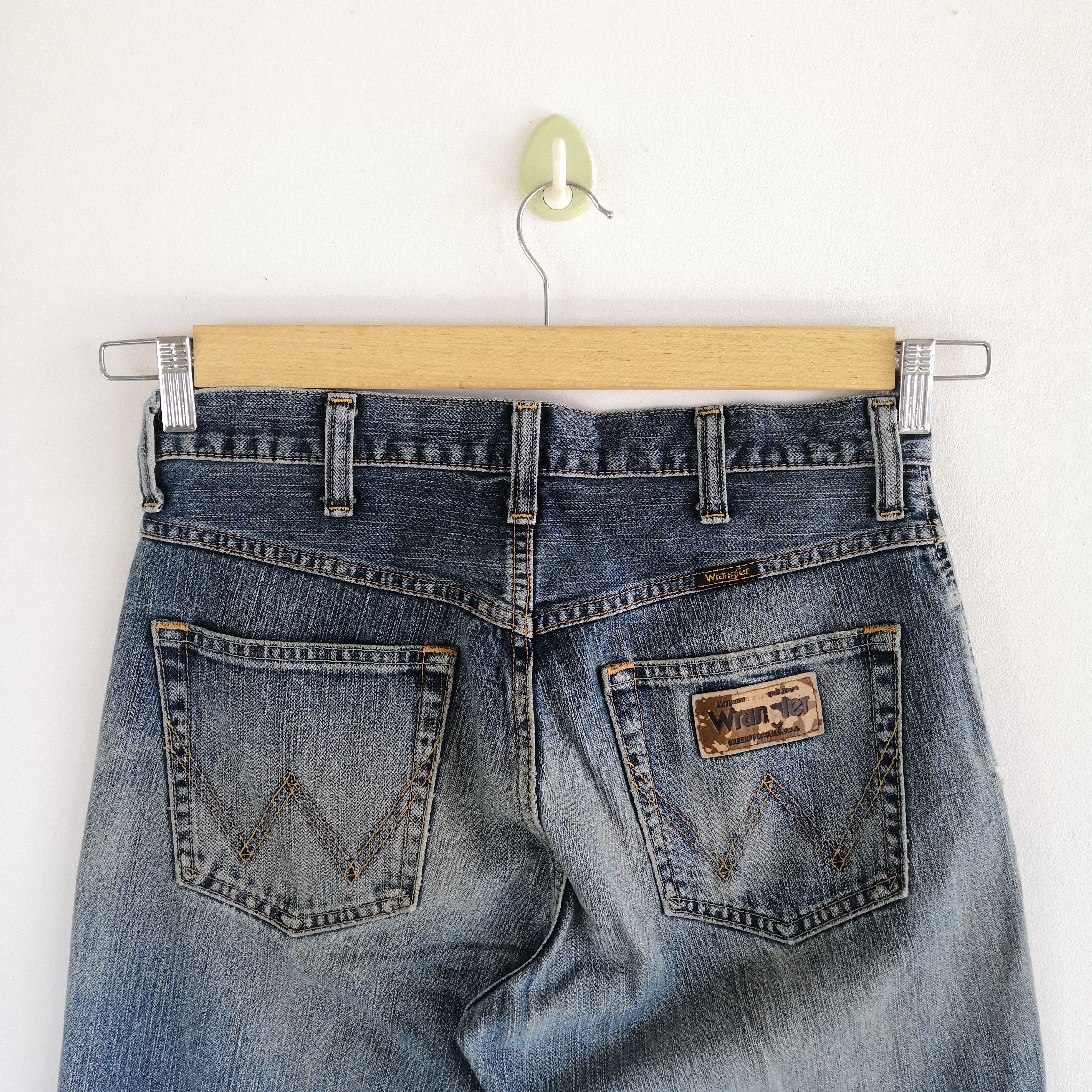 Jean Vintage Wrangler Faded Denim Distressed Wrangler Jeans Size US 30 / EU 46 - 5 Thumbnail
