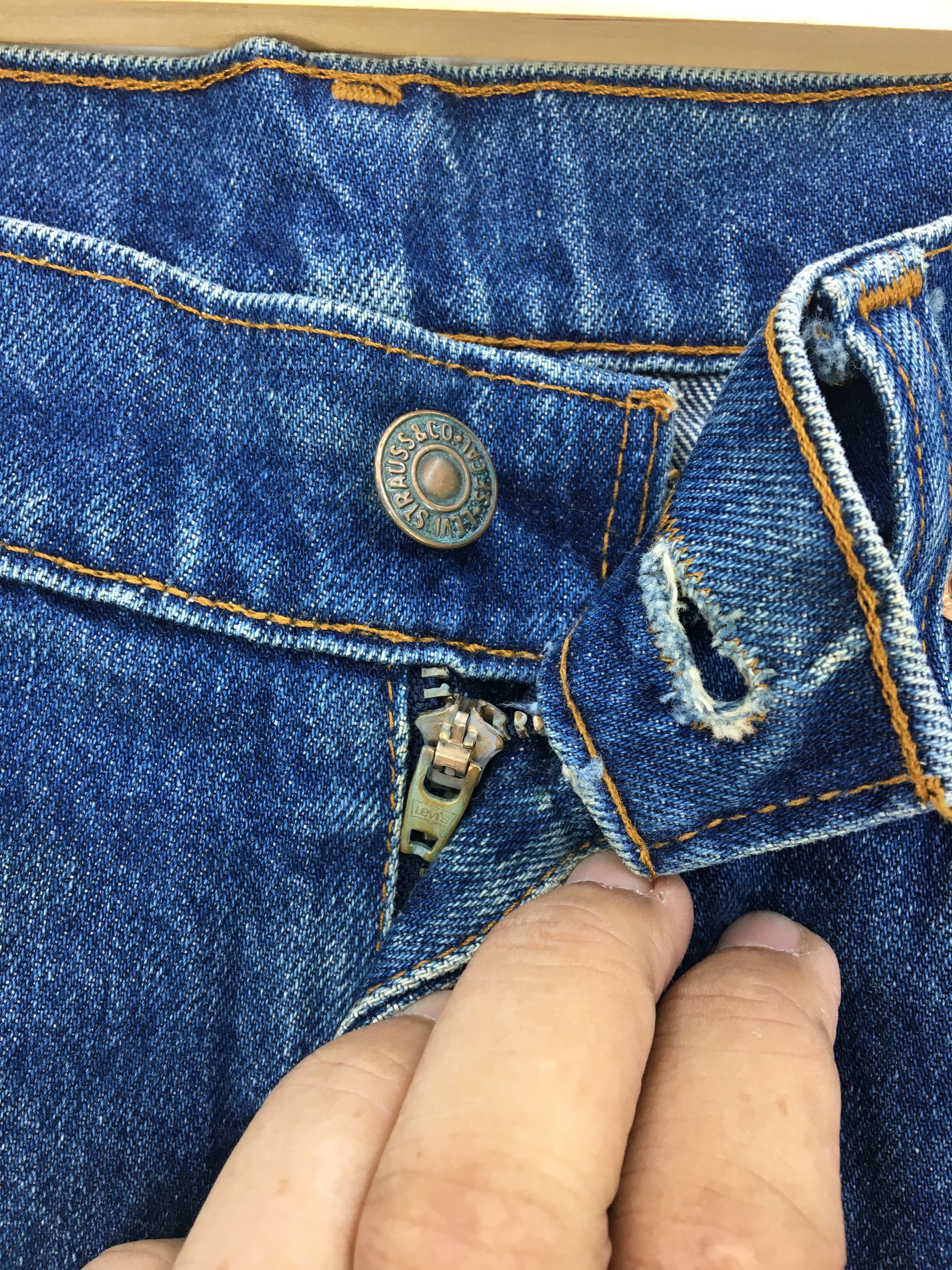 Levi's × Vintage Vintage Levi's 505 Stonewash Jeans Levis 505 Denim Size 26" / US 2 / IT 38 - 8 Thumbnail