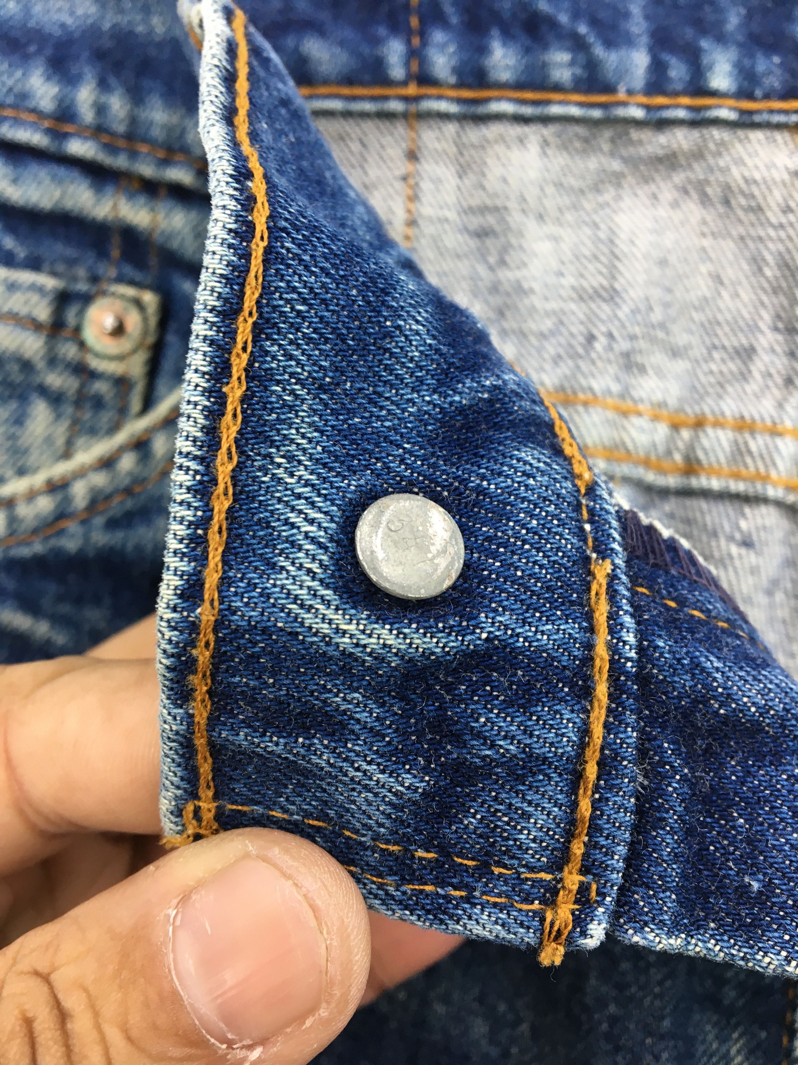 Levi's × Vintage Vintage Levi's 505 Stonewash Jeans Levis 505 Denim Size 26" / US 2 / IT 38 - 11 Thumbnail