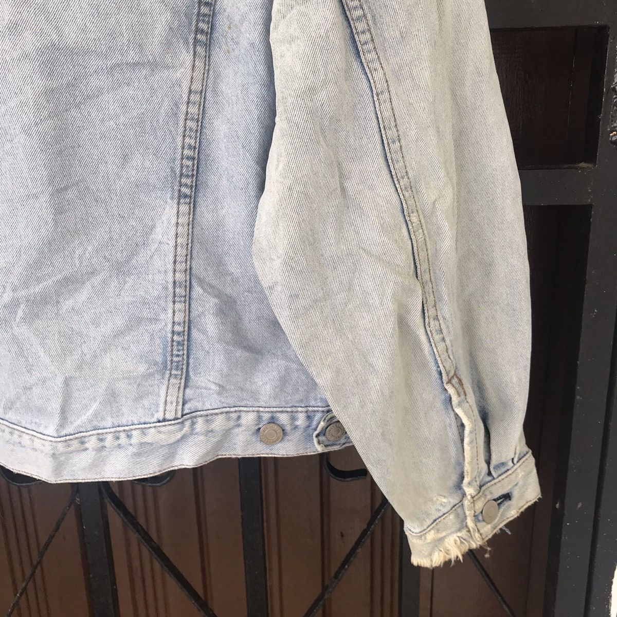 Levi's Vtg Levis Orange Tab Trucker Distress Denim Jacket J02 Size US L / EU 52-54 / 3 - 12 Thumbnail