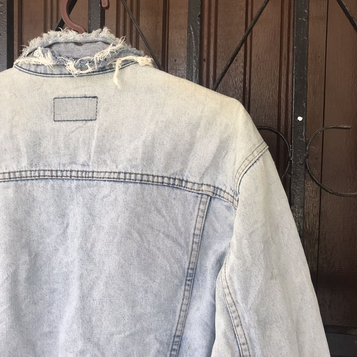 Levi's Vtg Levis Orange Tab Trucker Distress Denim Jacket J02 Size US L / EU 52-54 / 3 - 11 Thumbnail
