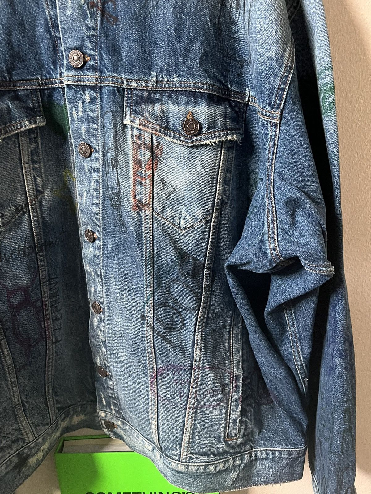 Balenciaga Balenciaga Distressed Scribble Denim Jacket Size US L / EU 52-54 / 3 - 7 Thumbnail