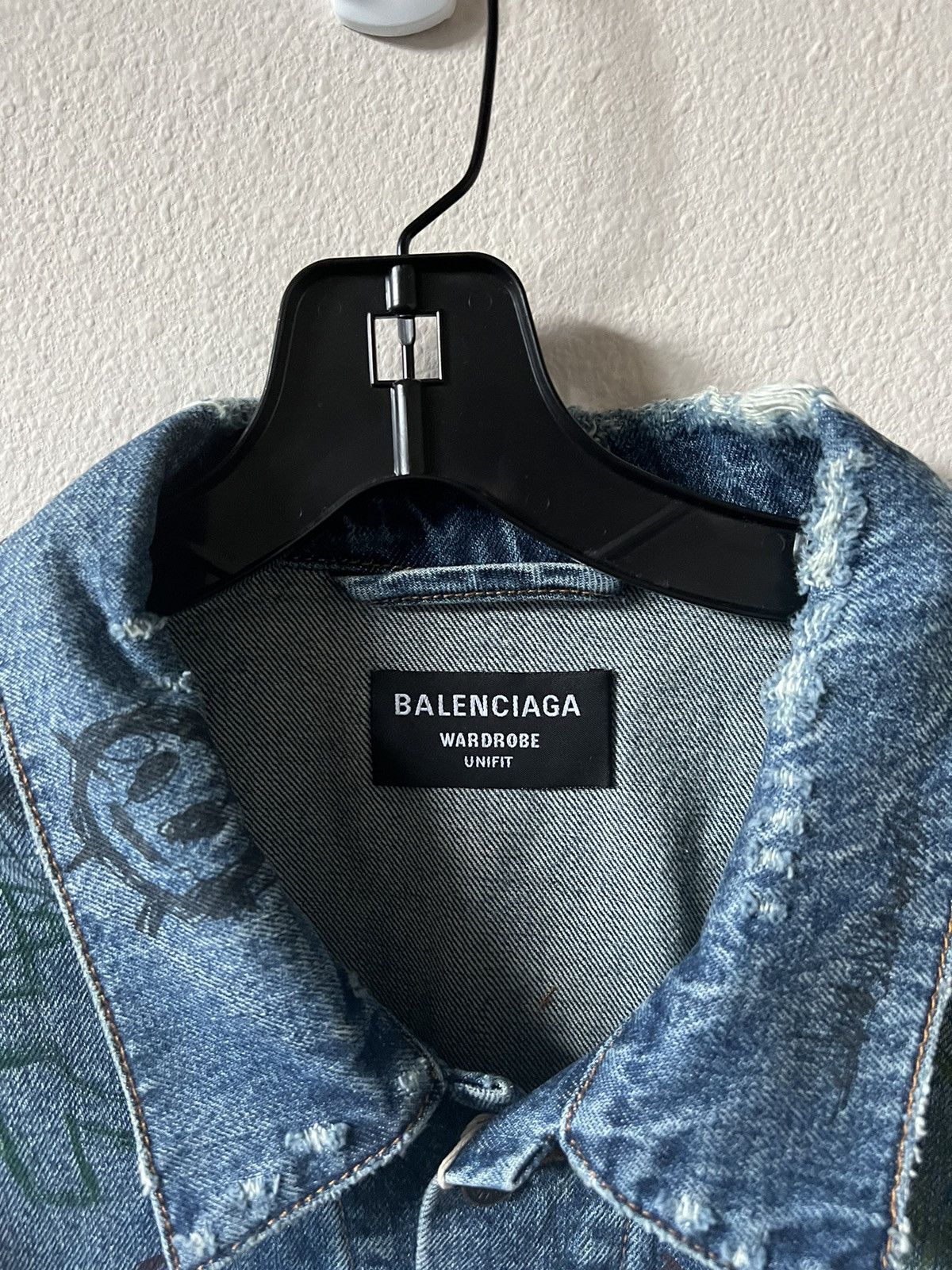 Balenciaga Balenciaga Distressed Scribble Denim Jacket Size US L / EU 52-54 / 3 - 16 Thumbnail