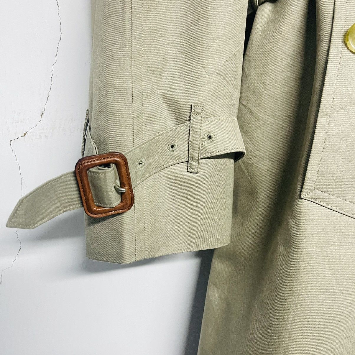 Burberry BURBERRYS NOVA CHECK WINTER TRENCH COAT Size US M / EU 48-50 / 2 - 5 Thumbnail