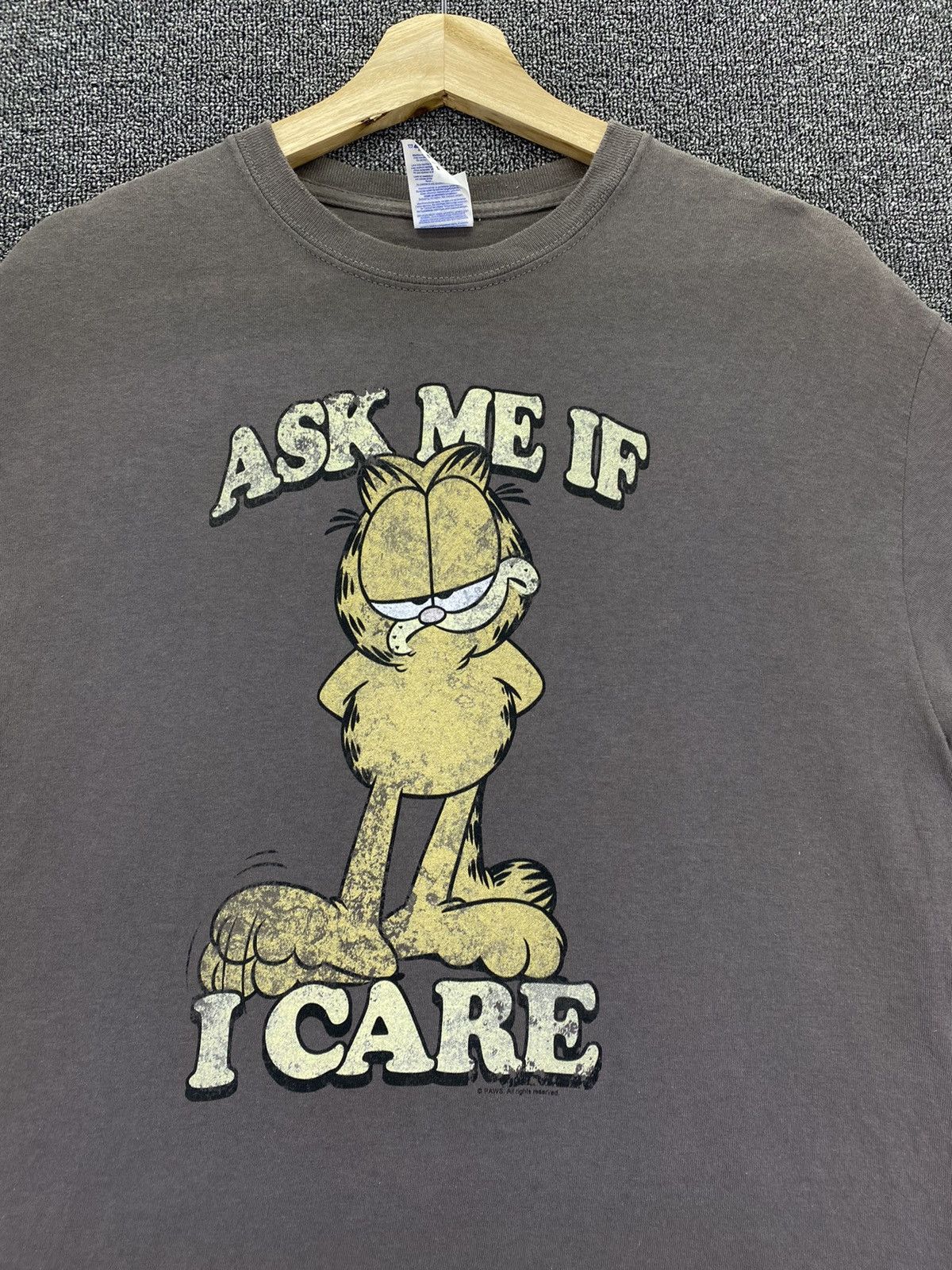 Japanese Brand Vintage Garfield Ask Me If I Care Tee Brown Tee T Shirts Size US M / EU 48-50 / 2 - 4 Thumbnail