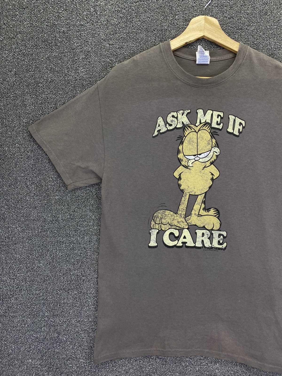 Japanese Brand Vintage Garfield Ask Me If I Care Tee Brown Tee T Shirts Size US M / EU 48-50 / 2 - 3 Thumbnail