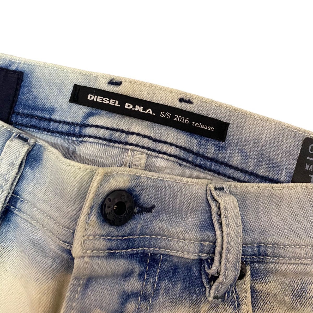 Diesel RARE🔥DIESEL DNA S/S 2016 SLIM-CARROT DISTRESSED PUNK JEANS Size US 29 - 12 Thumbnail
