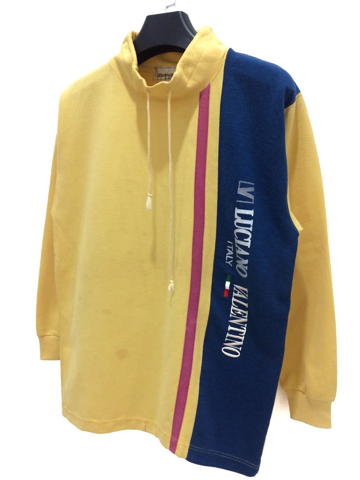 Vintage Vintage Luciano Valentino Spell Out Sweatshirt Size US M / EU 48-50 / 2 - 3 Thumbnail