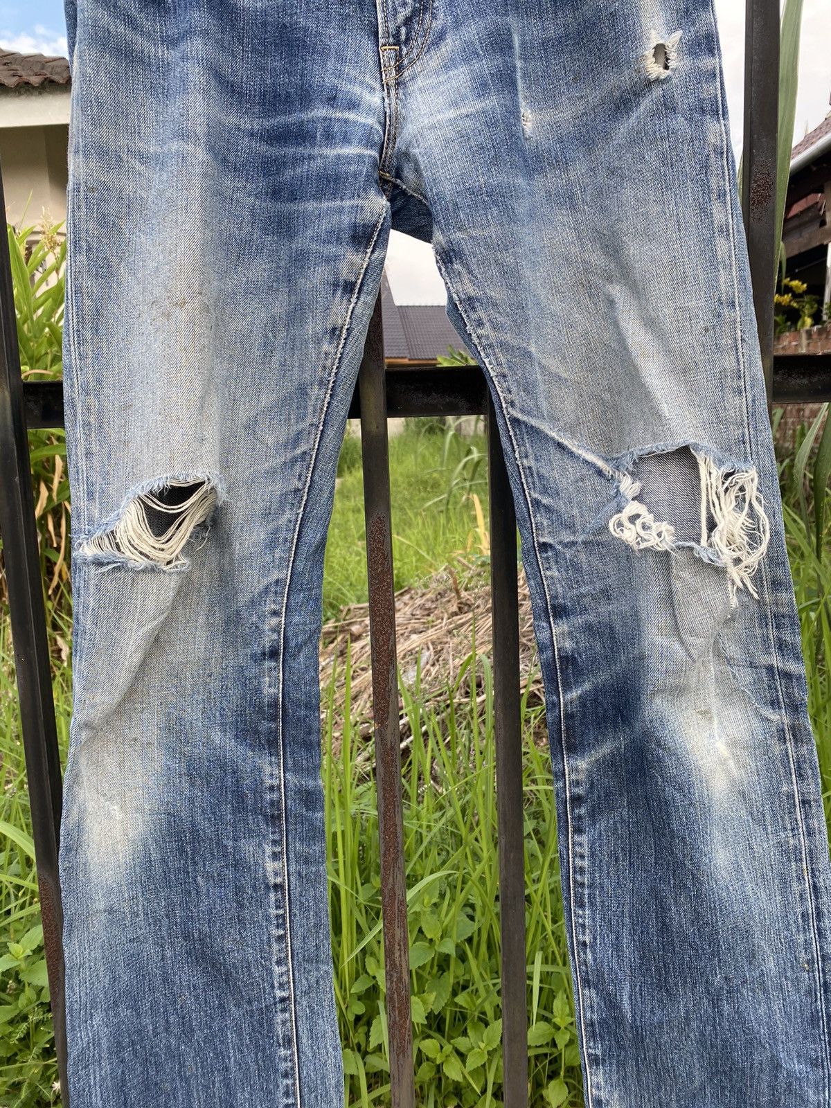 Uniqlo OFFER 🔥 Vintage Uniqlo Jeans Japanese Denim Pants Size US 31 - 2 Thumbnail