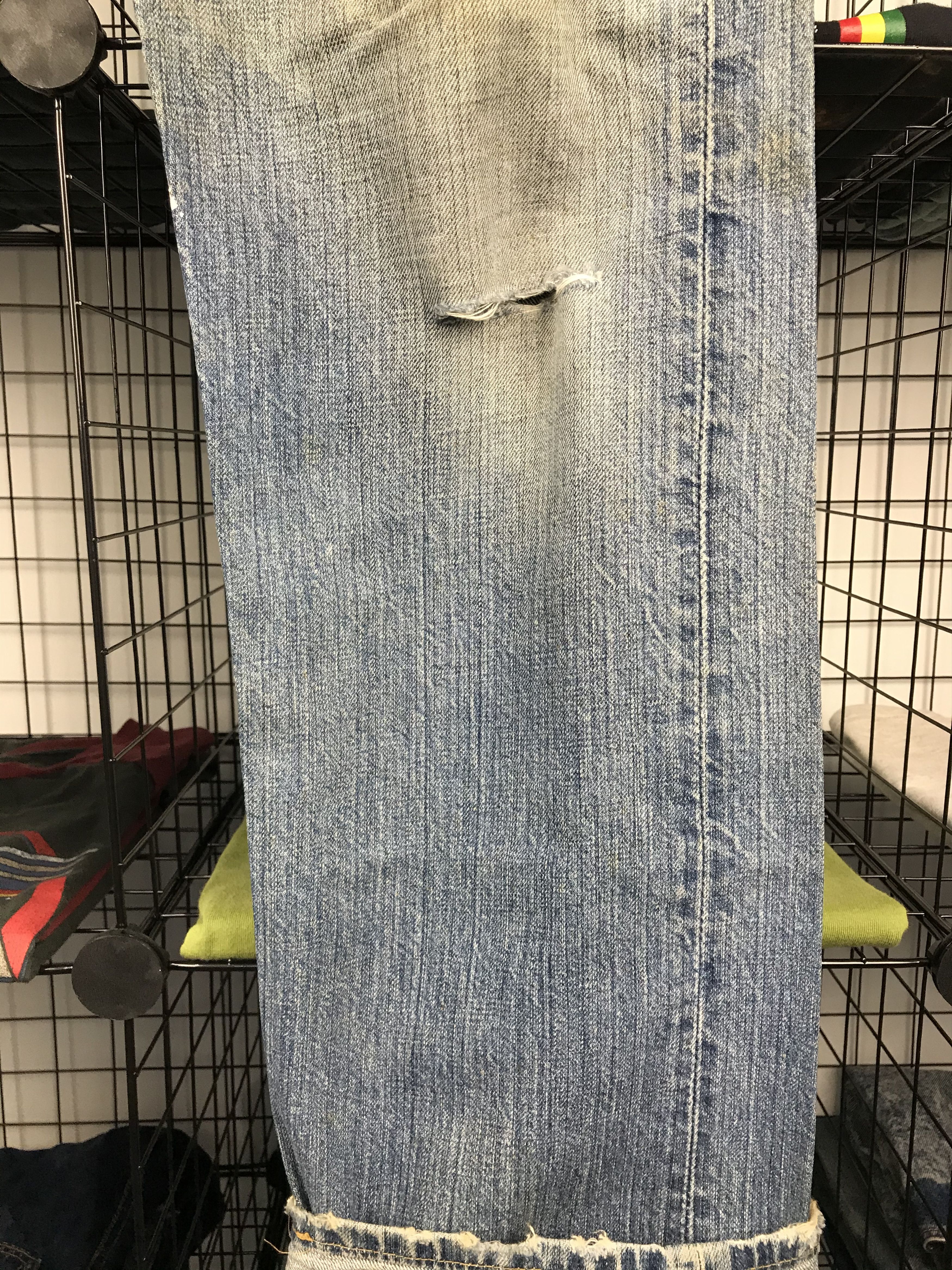 Levi's × Levi's Vintage Clothing Vintage Levi's 501 Distressed Denim Button 359 Size US 33 - 3 Thumbnail