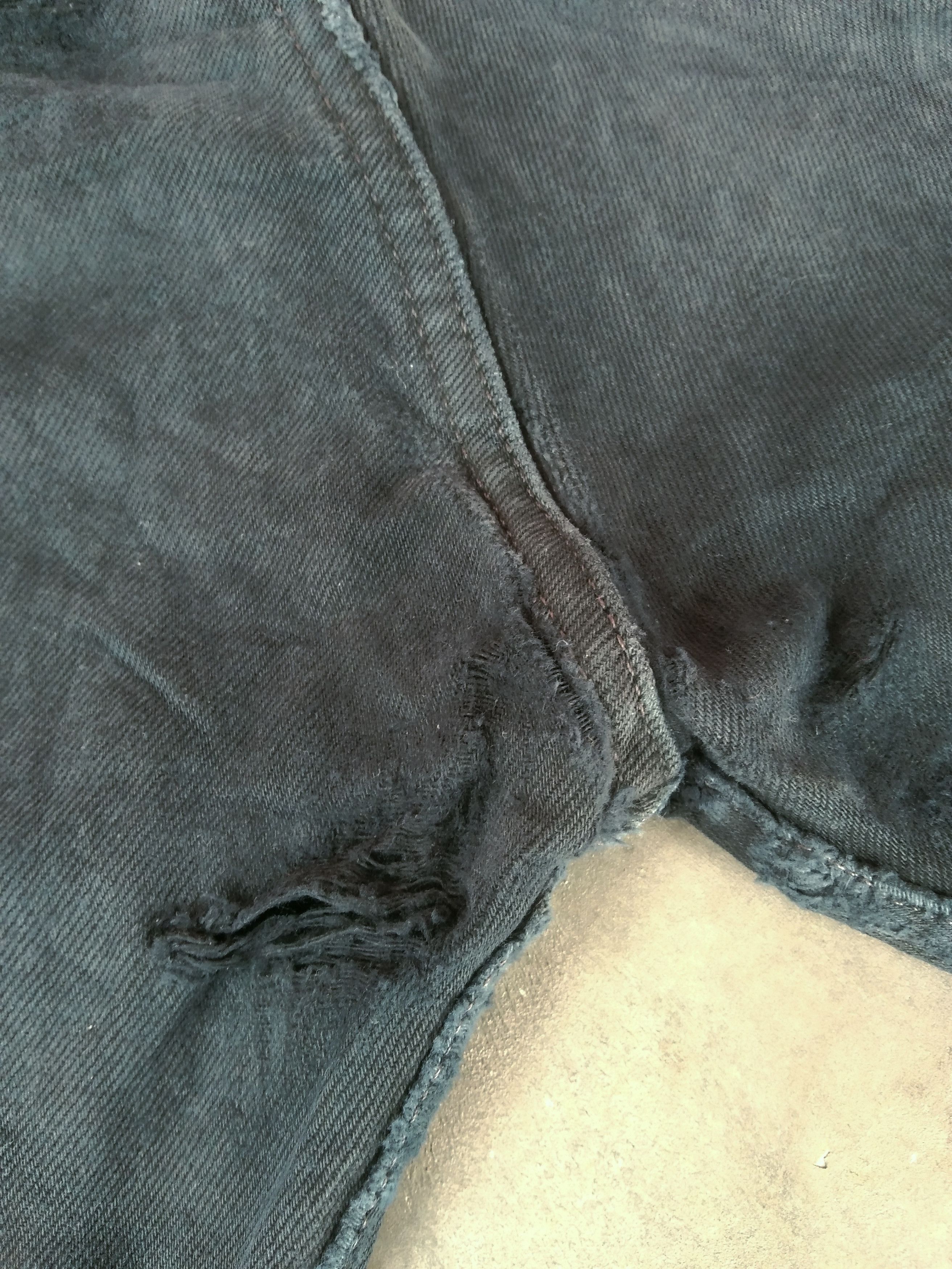 Levi's 90s Vintage Levi's 501 Black Made In USA Distressed Jeans Size US 33 - 6 Thumbnail