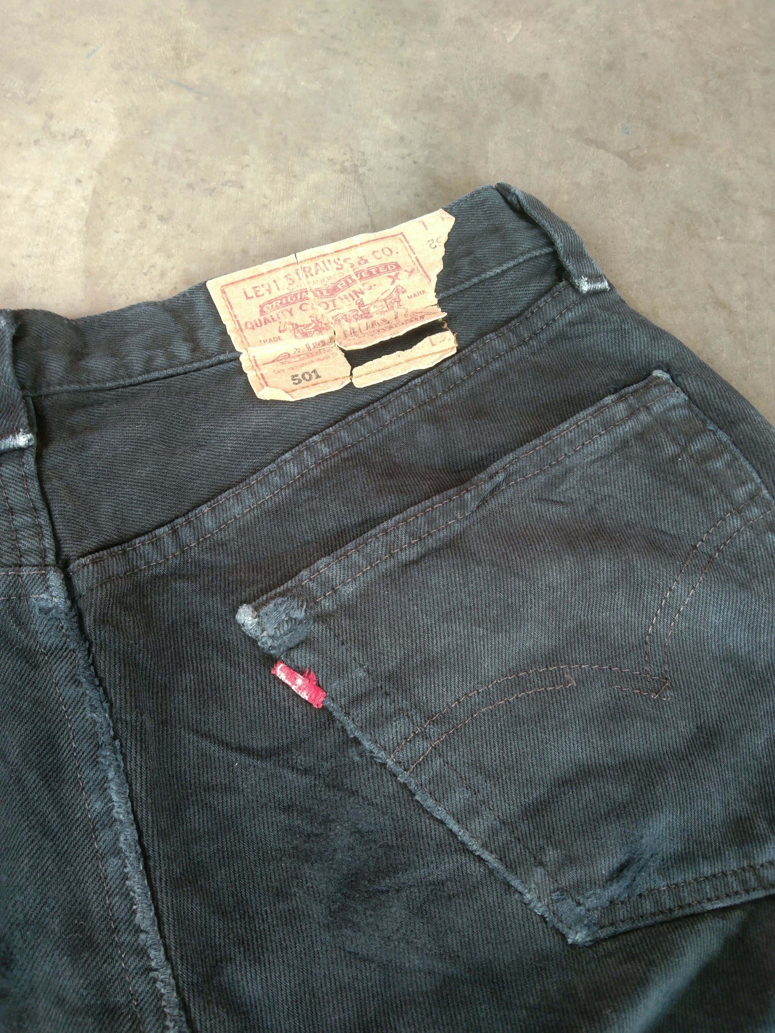 Levi's 90s Vintage Levi's 501 Black Made In USA Distressed Jeans Size US 33 - 4 Thumbnail