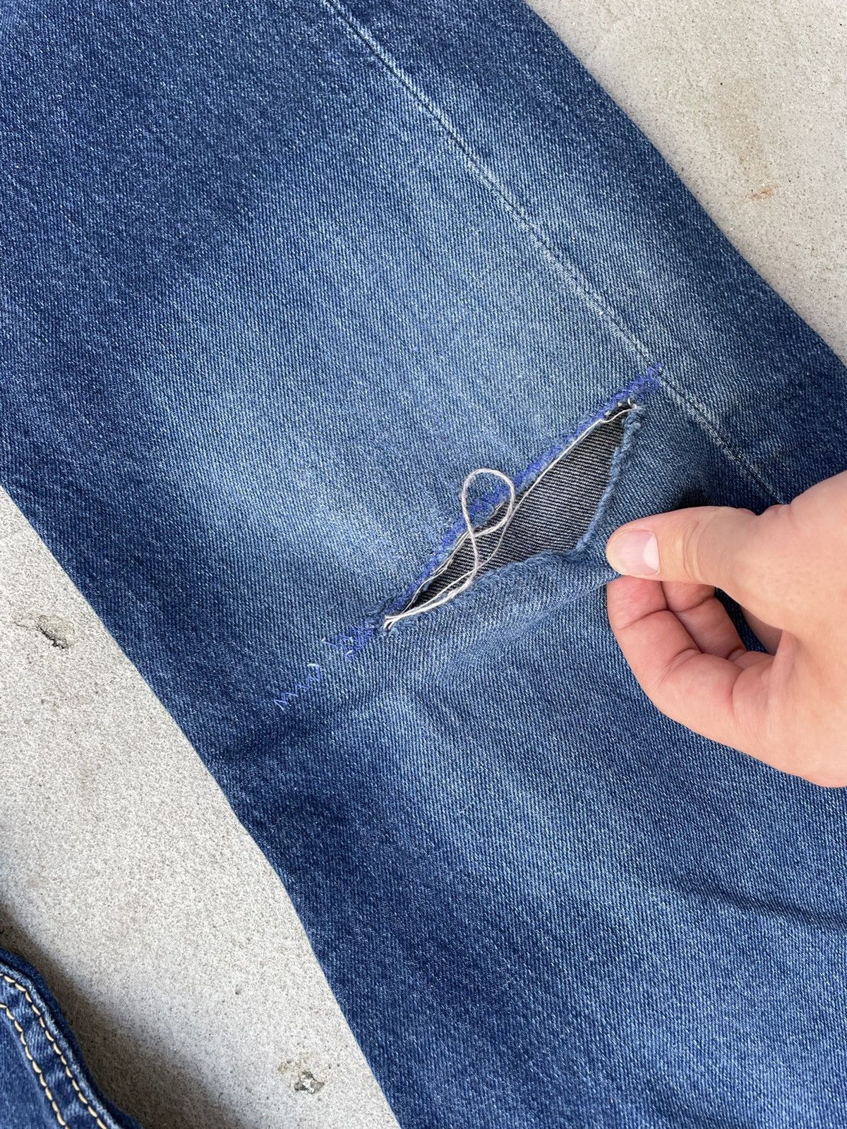 Levi's Vintage Clothing Vintage Levi’s Jeans Flared Denim Kurt Style Size US 34 / EU 50 - 11 Thumbnail