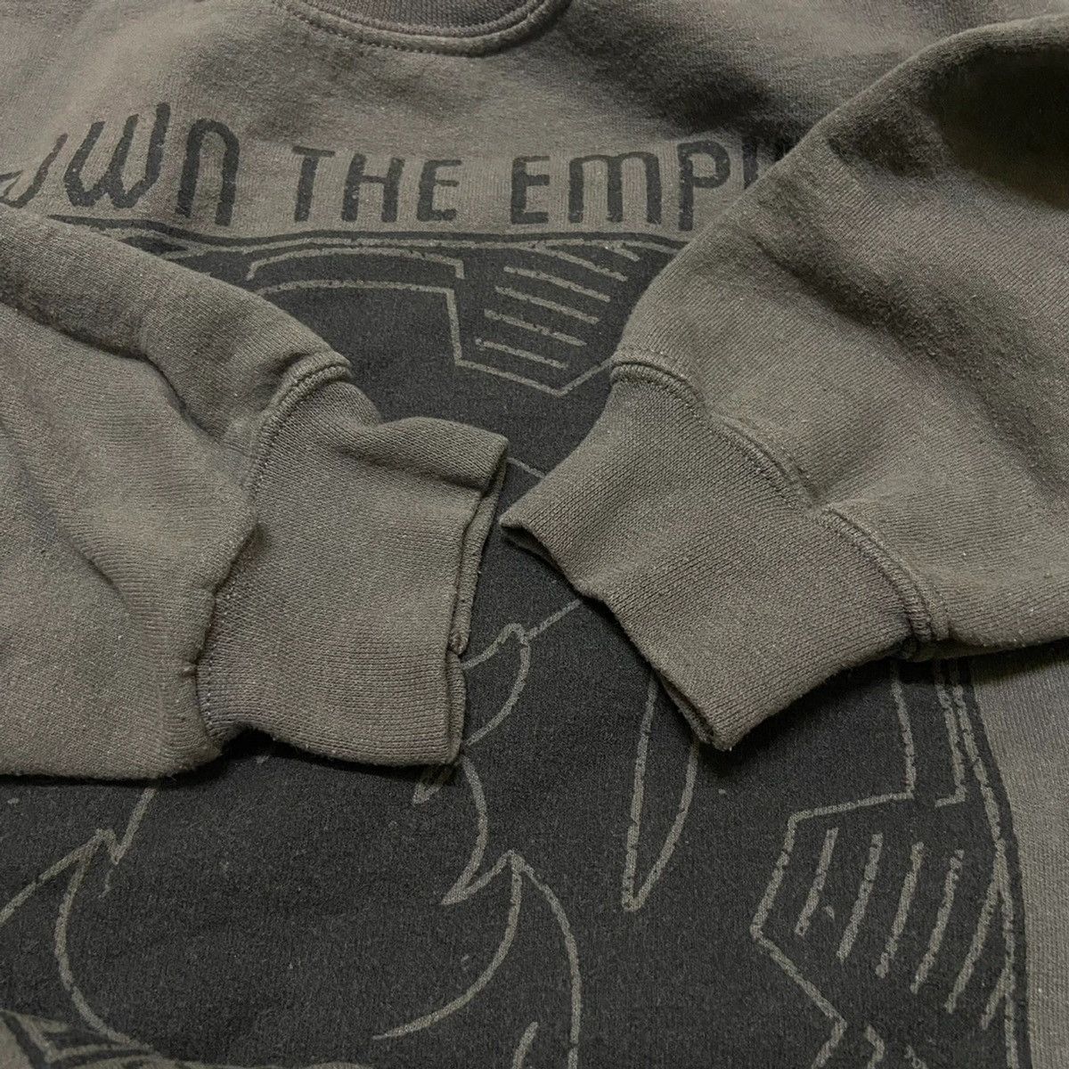 Band Tees Crown the empire sweatshirt metalcore band Size US S / EU 44-46 / 1 - 3 Thumbnail