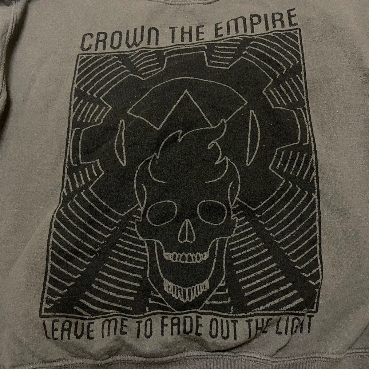 Band Tees Crown the empire sweatshirt metalcore band Size US S / EU 44-46 / 1 - 2 Thumbnail