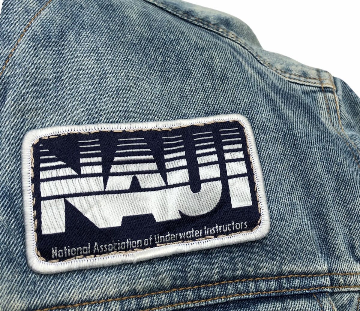 Japanese Brand Iconic Uniqlo Stencil Naui Diver Acid Wash Trucker Jacket Size US XL / EU 56 / 4 - 7 Thumbnail