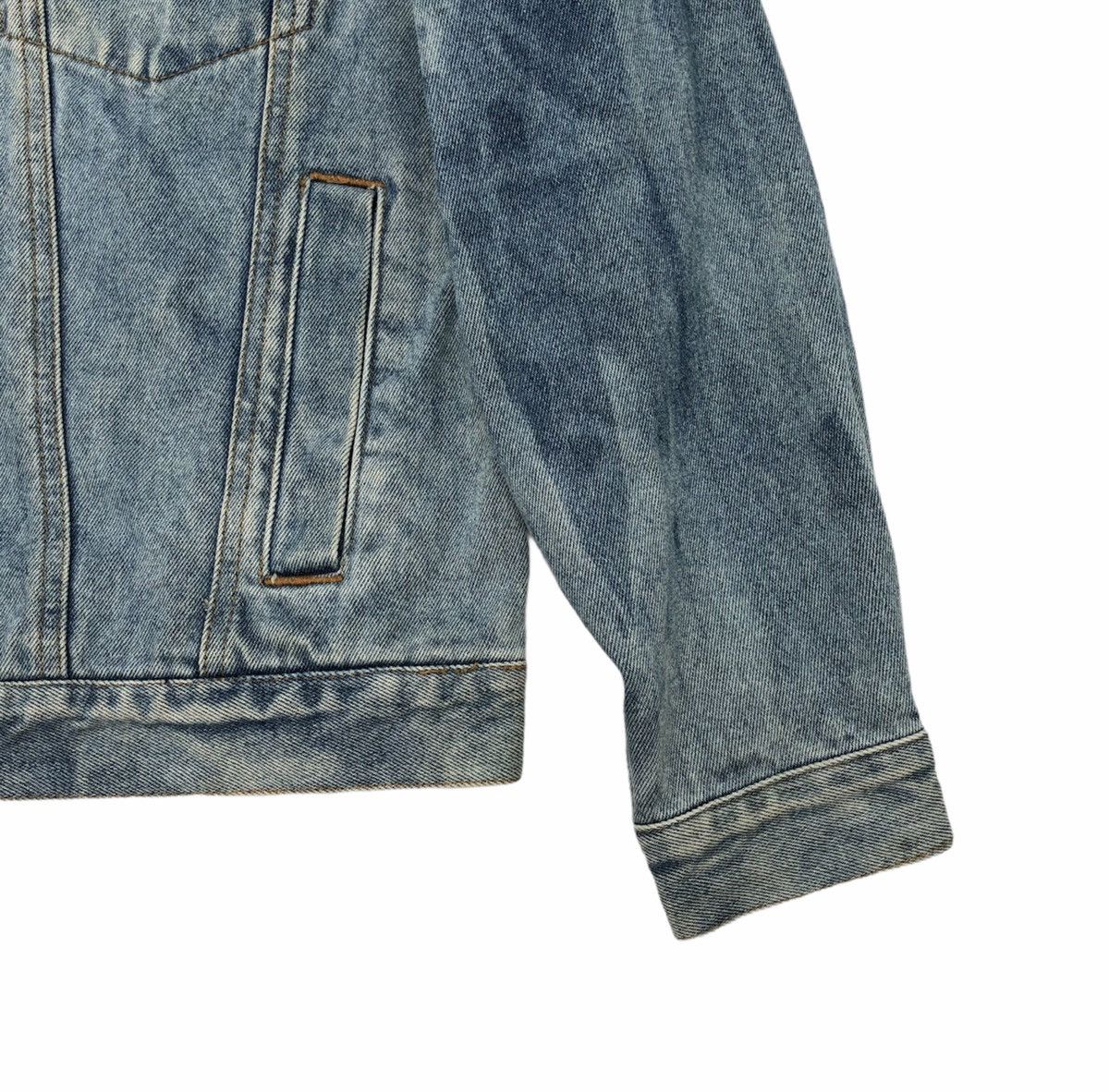 Japanese Brand Iconic Uniqlo Stencil Naui Diver Acid Wash Trucker Jacket Size US XL / EU 56 / 4 - 5 Thumbnail